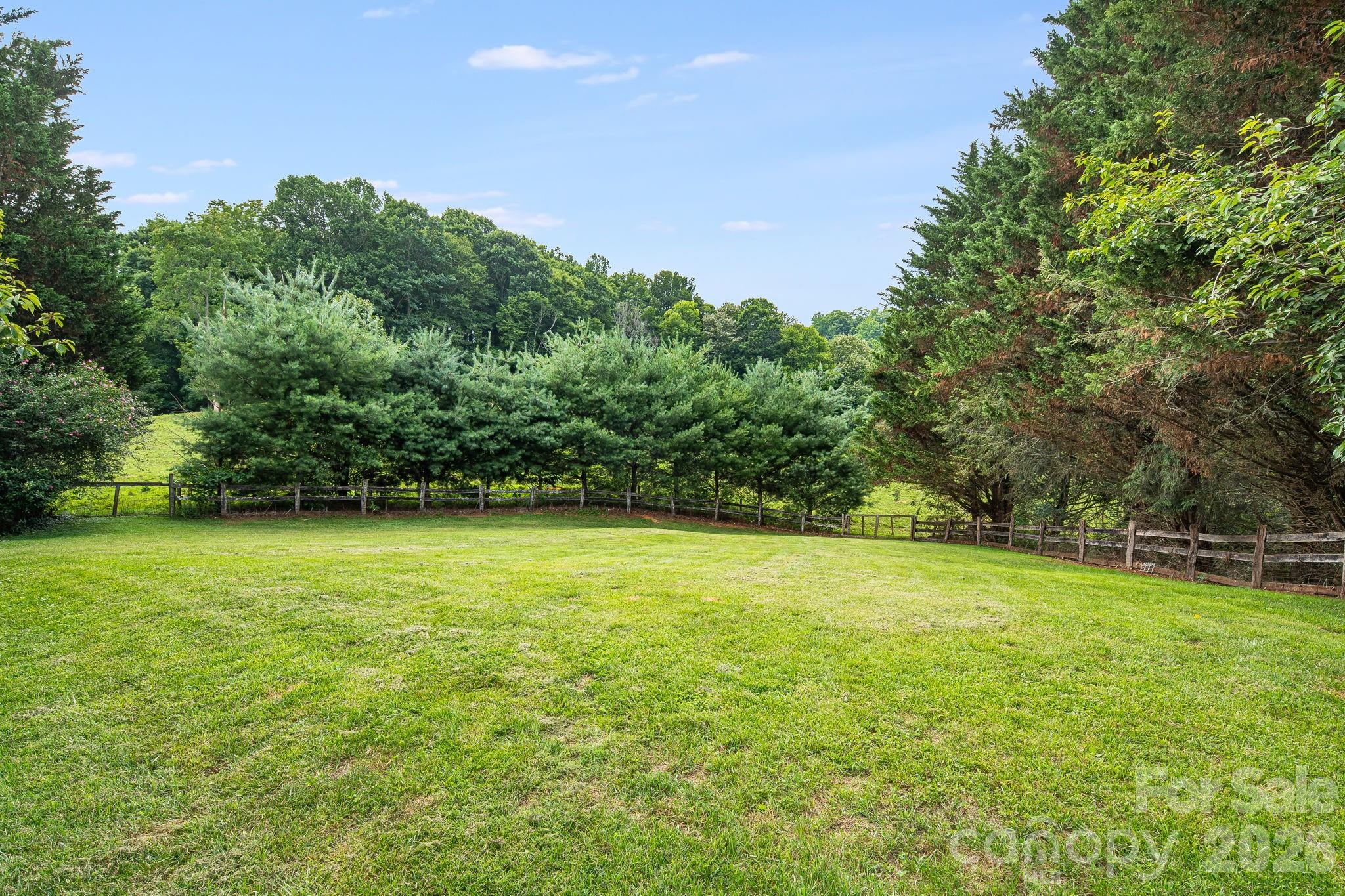 200 Black Hawk Trail Property Photo 34