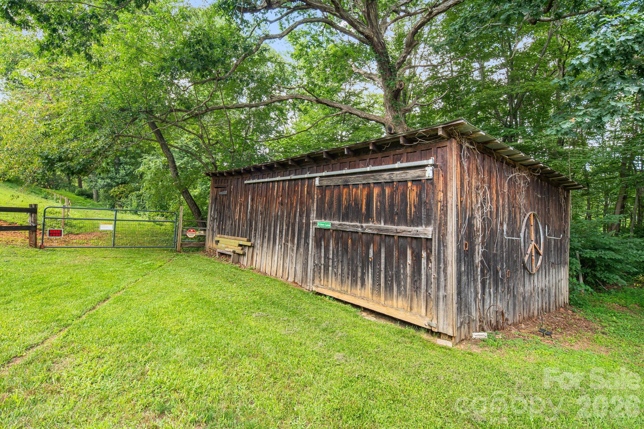 200 Black Hawk Trail Property Photo 41