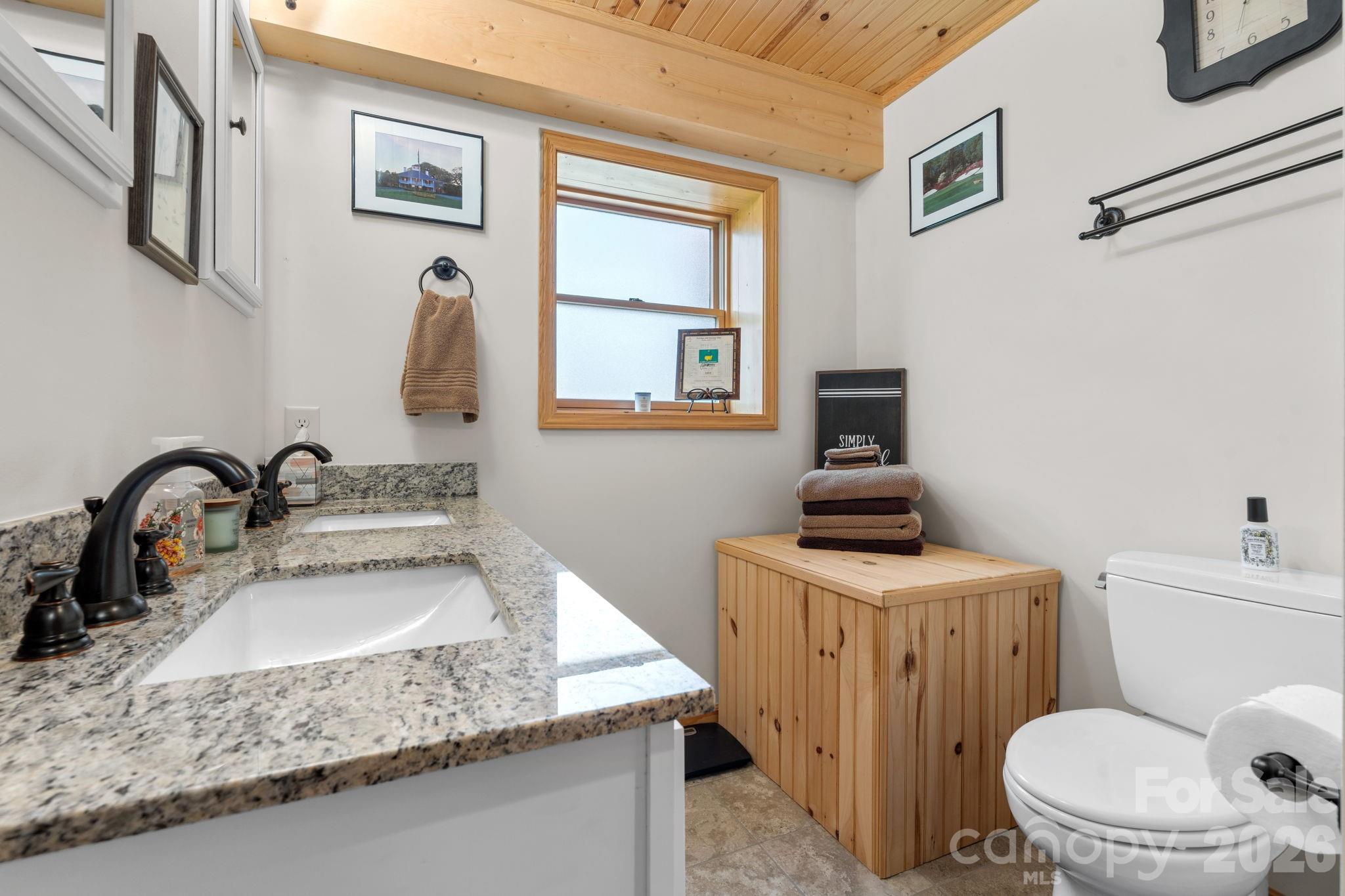 1013 Perry Road Property Photo 24