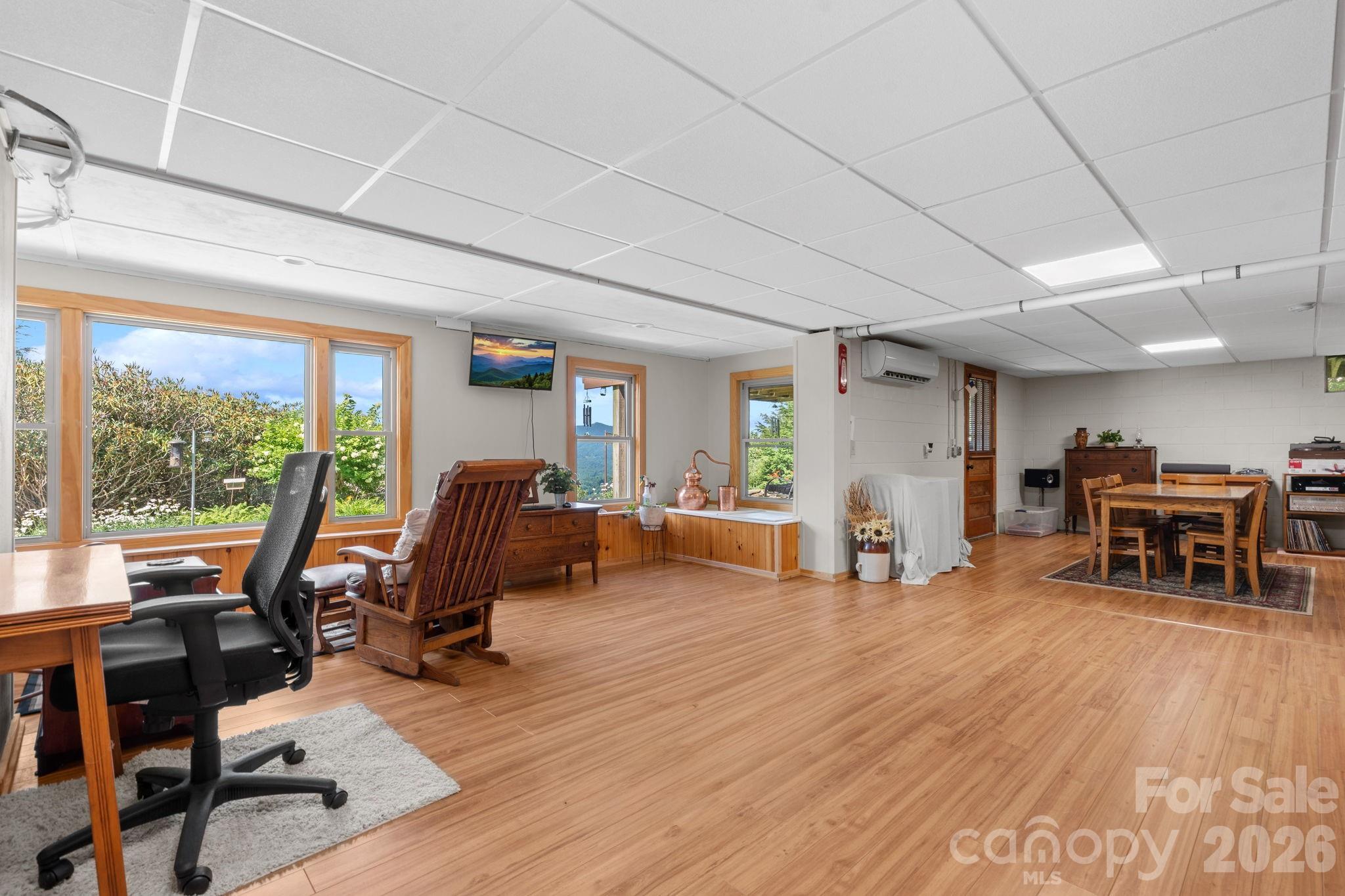 1013 Perry Road Property Photo 25