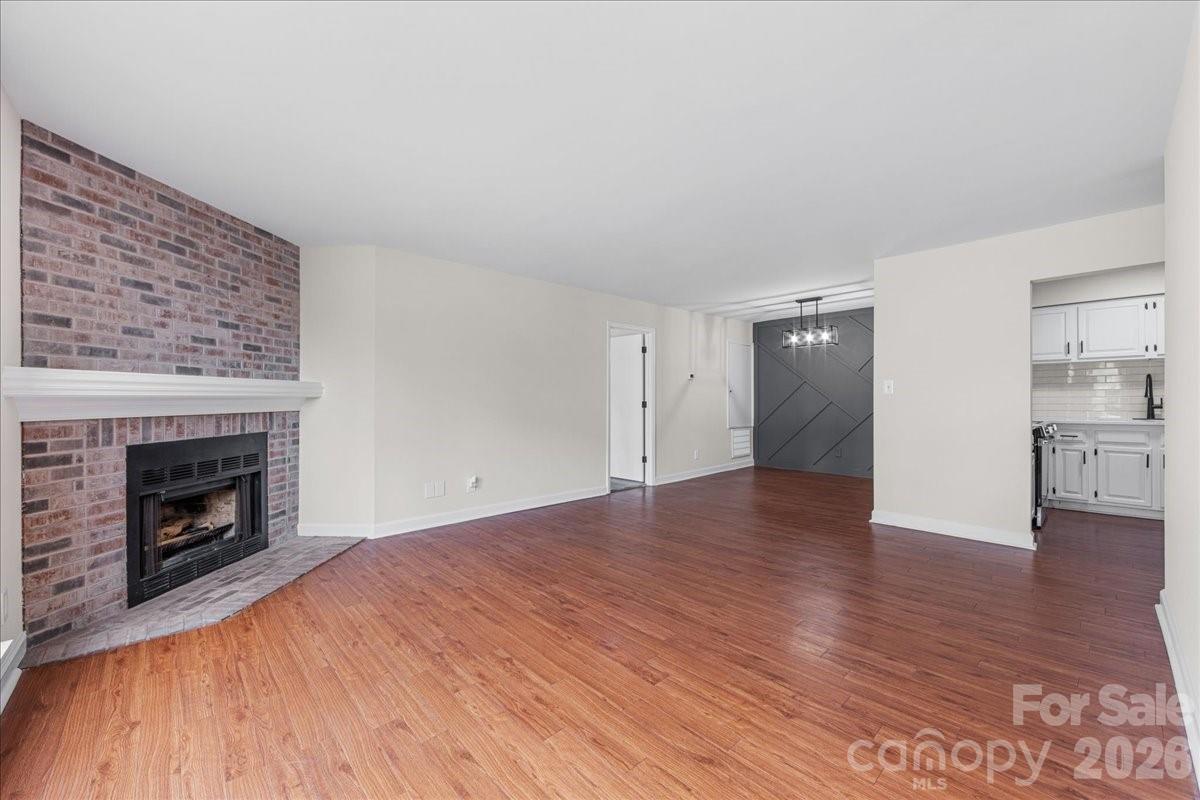 1612 Sharon Road 70 Property Photo 3