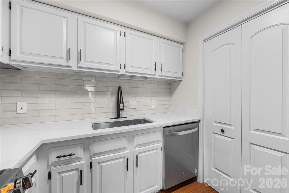 1612 Sharon Road 70 Property Photo 13