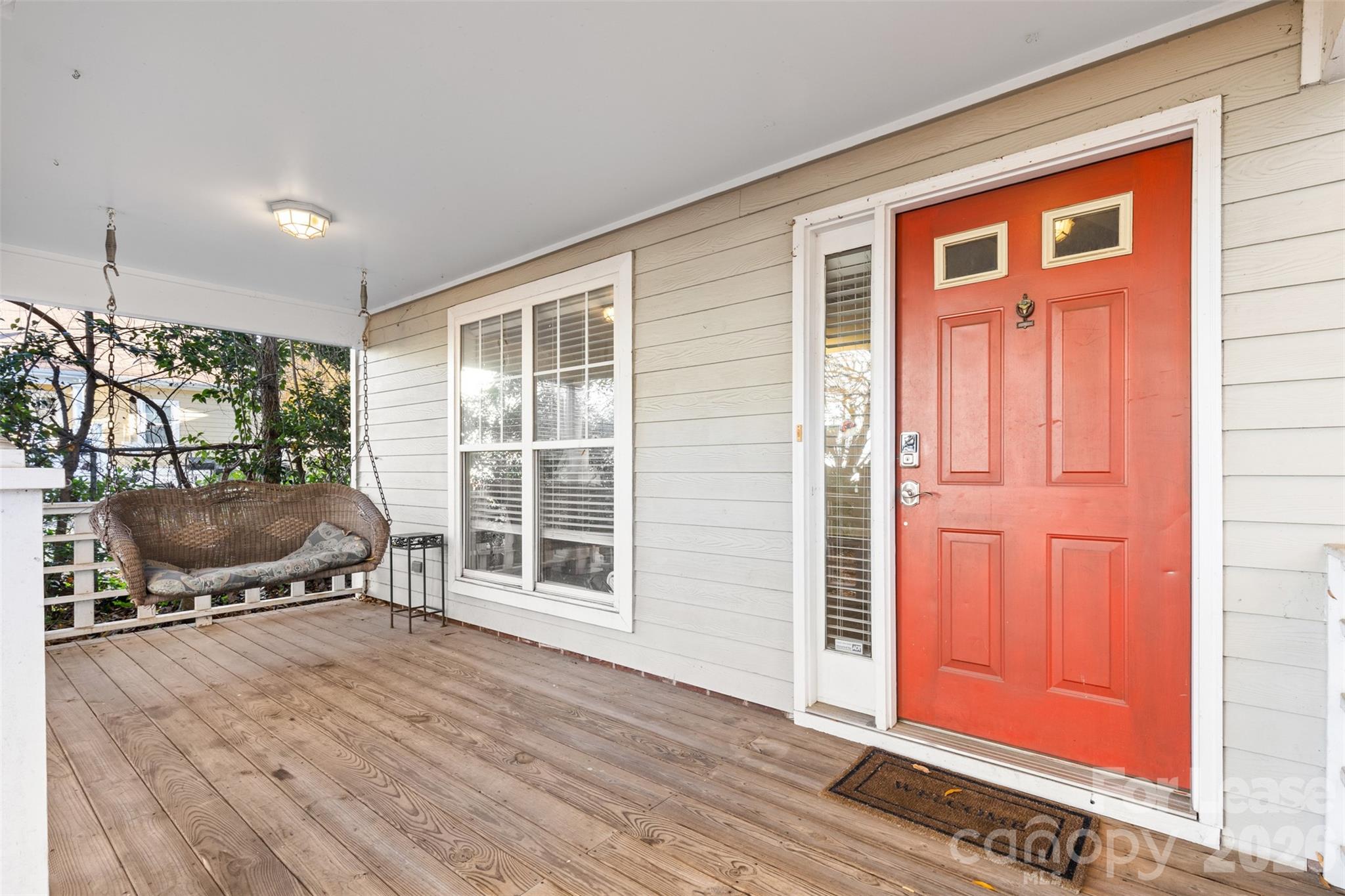 958 W 1st Street Property Photo 5