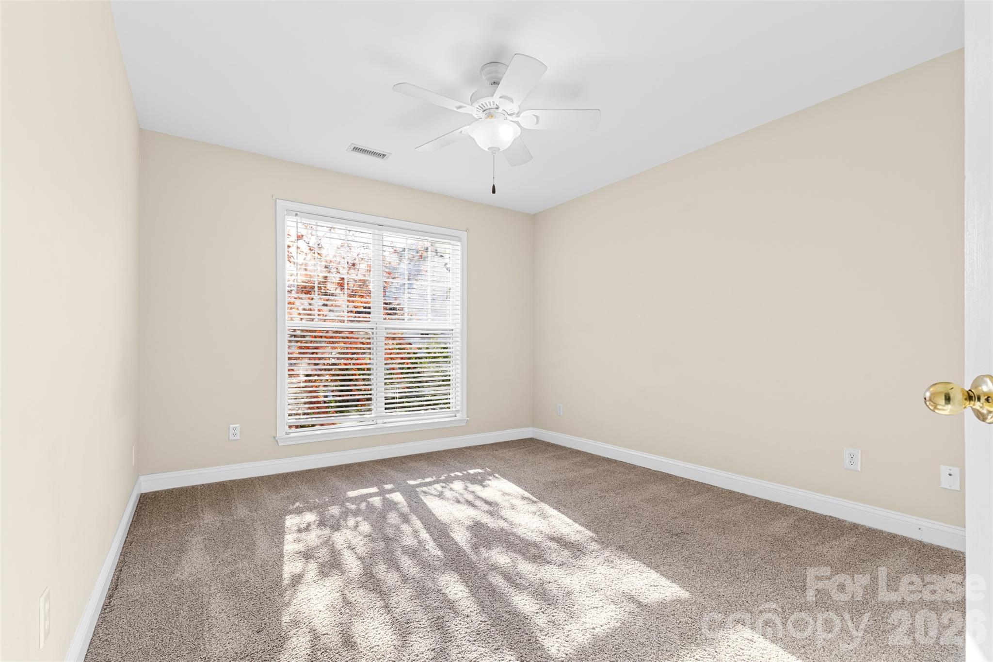 958 W 1st Street Property Photo 15