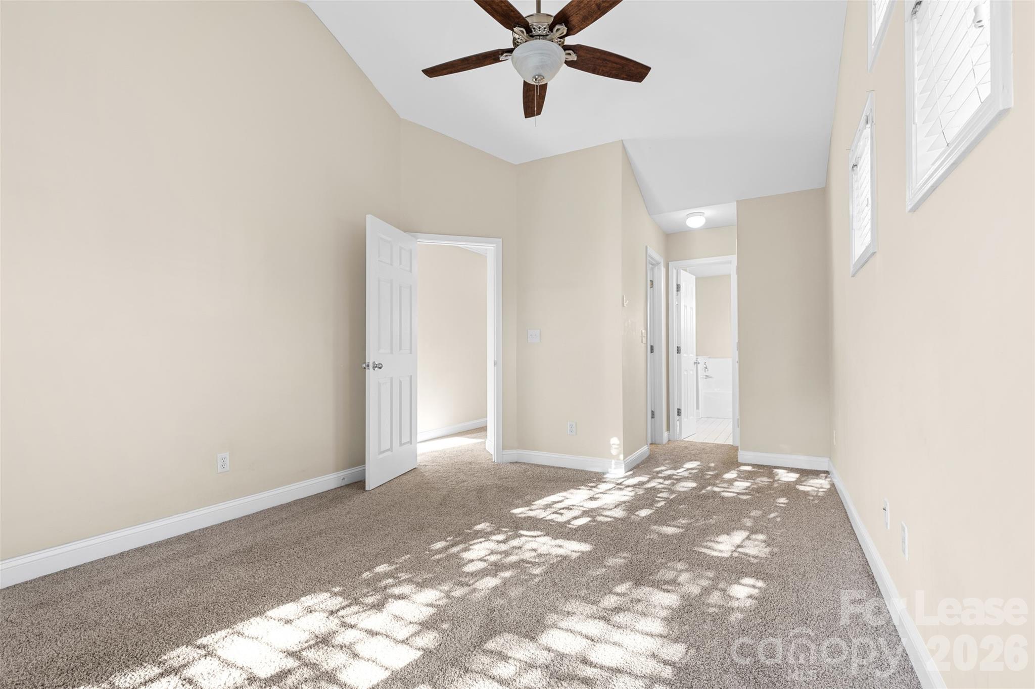 958 W 1st Street Property Photo 20