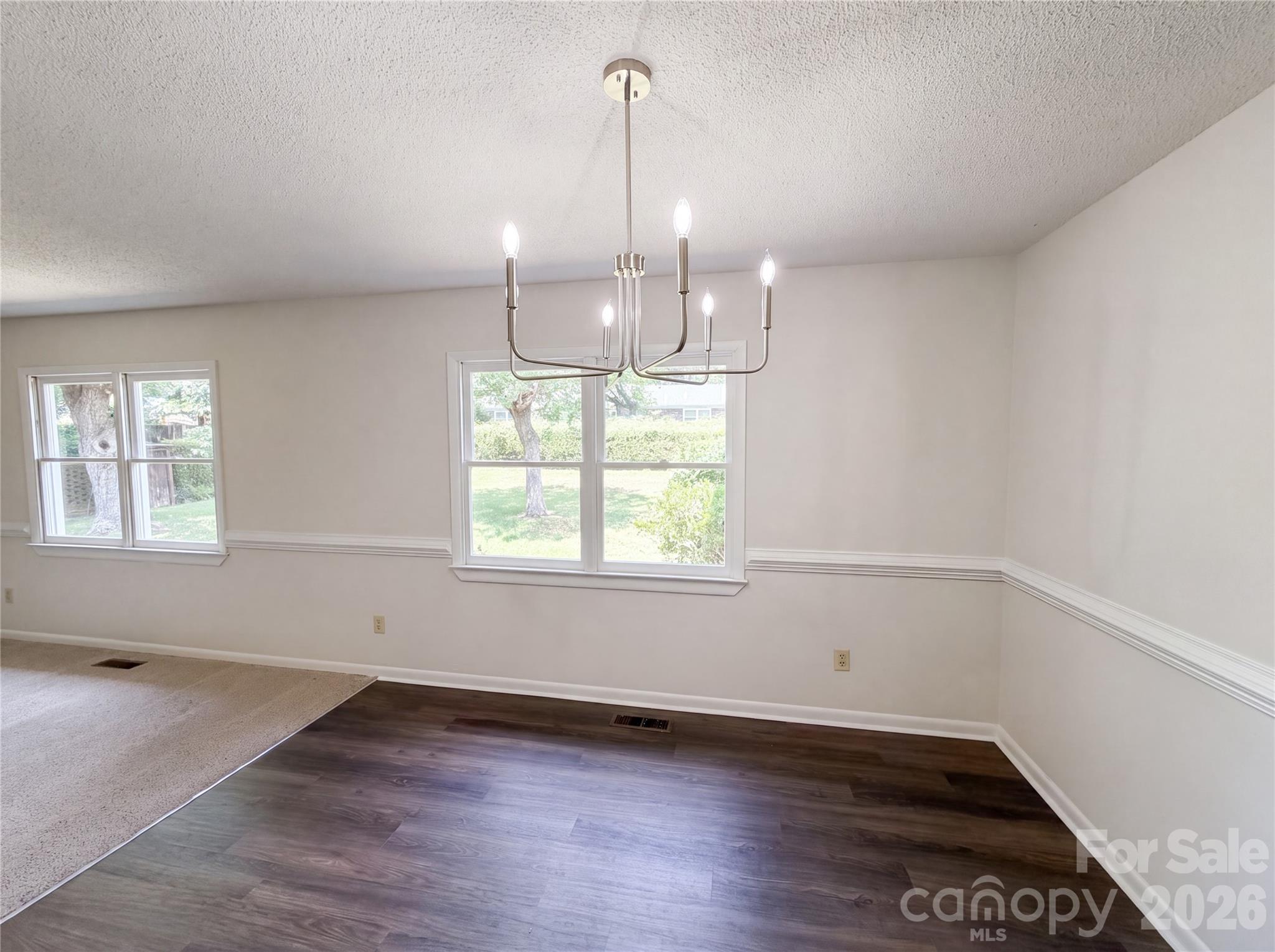 1034 Buckingham Avenue Property Photo 4
