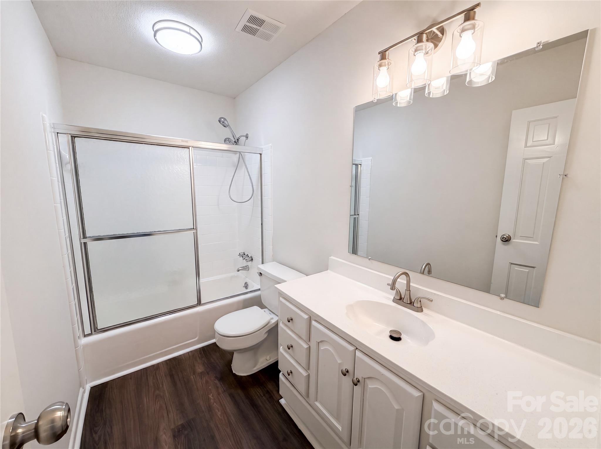1034 Buckingham Avenue Property Photo 12