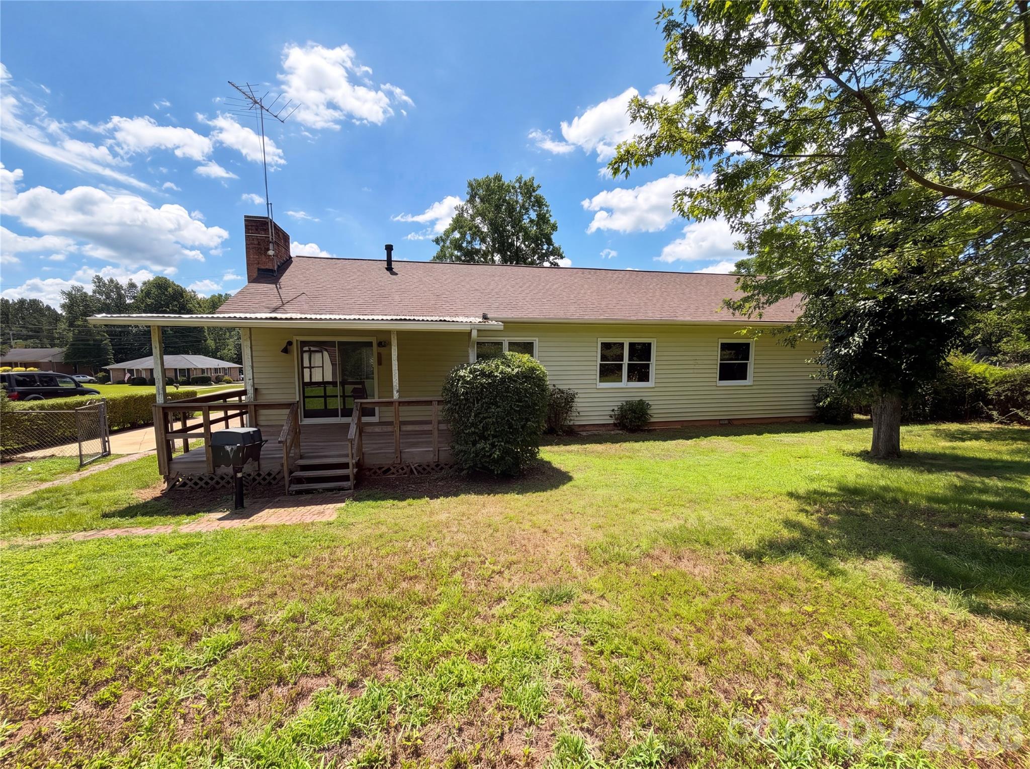 1034 Buckingham Avenue Property Photo 15