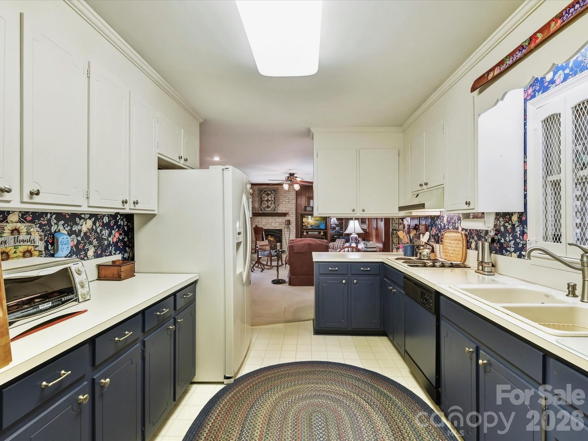 911 Lansdowne Road Property Photo 7