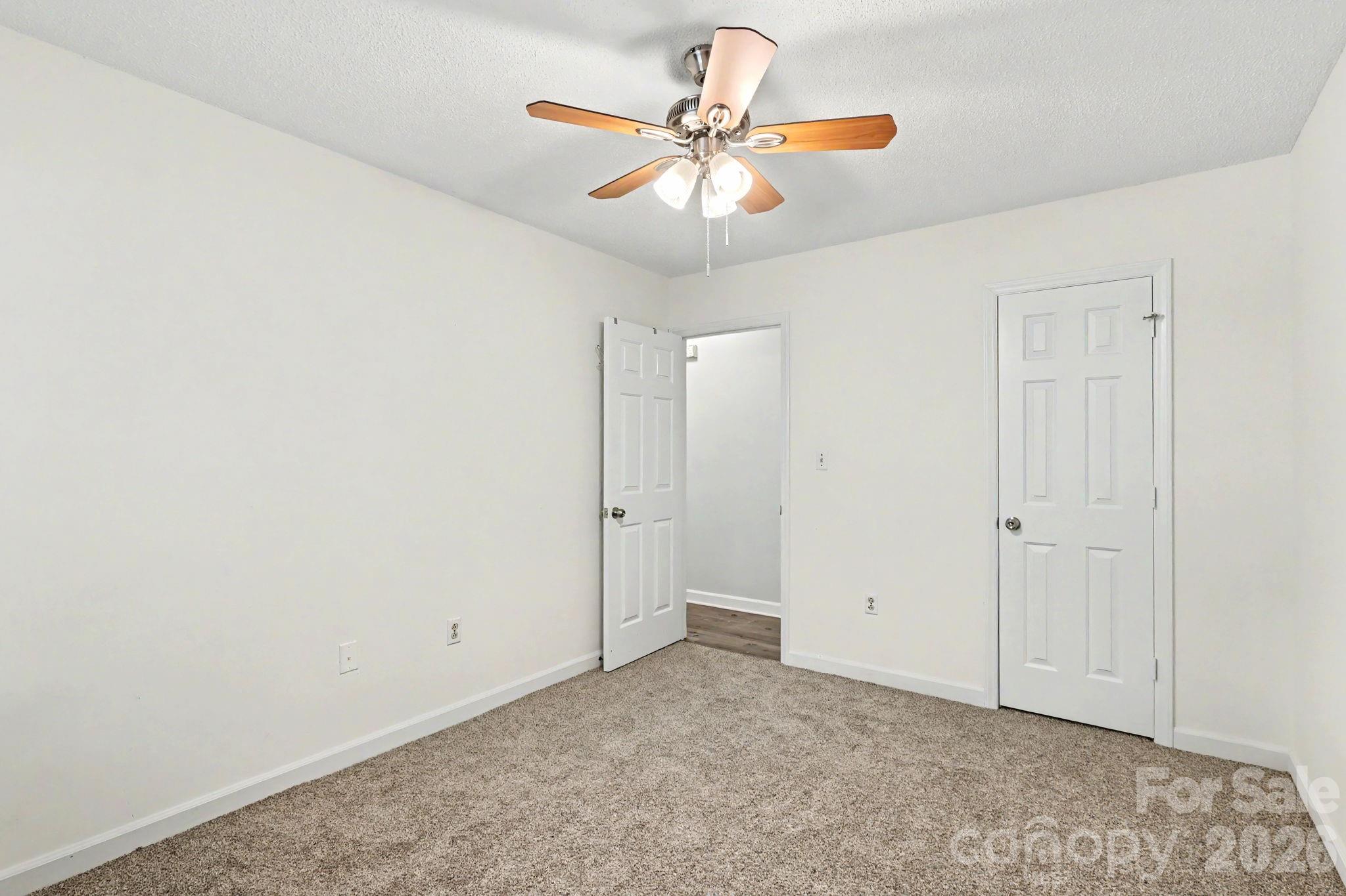 988 Cranberry Circle Property Photo 15