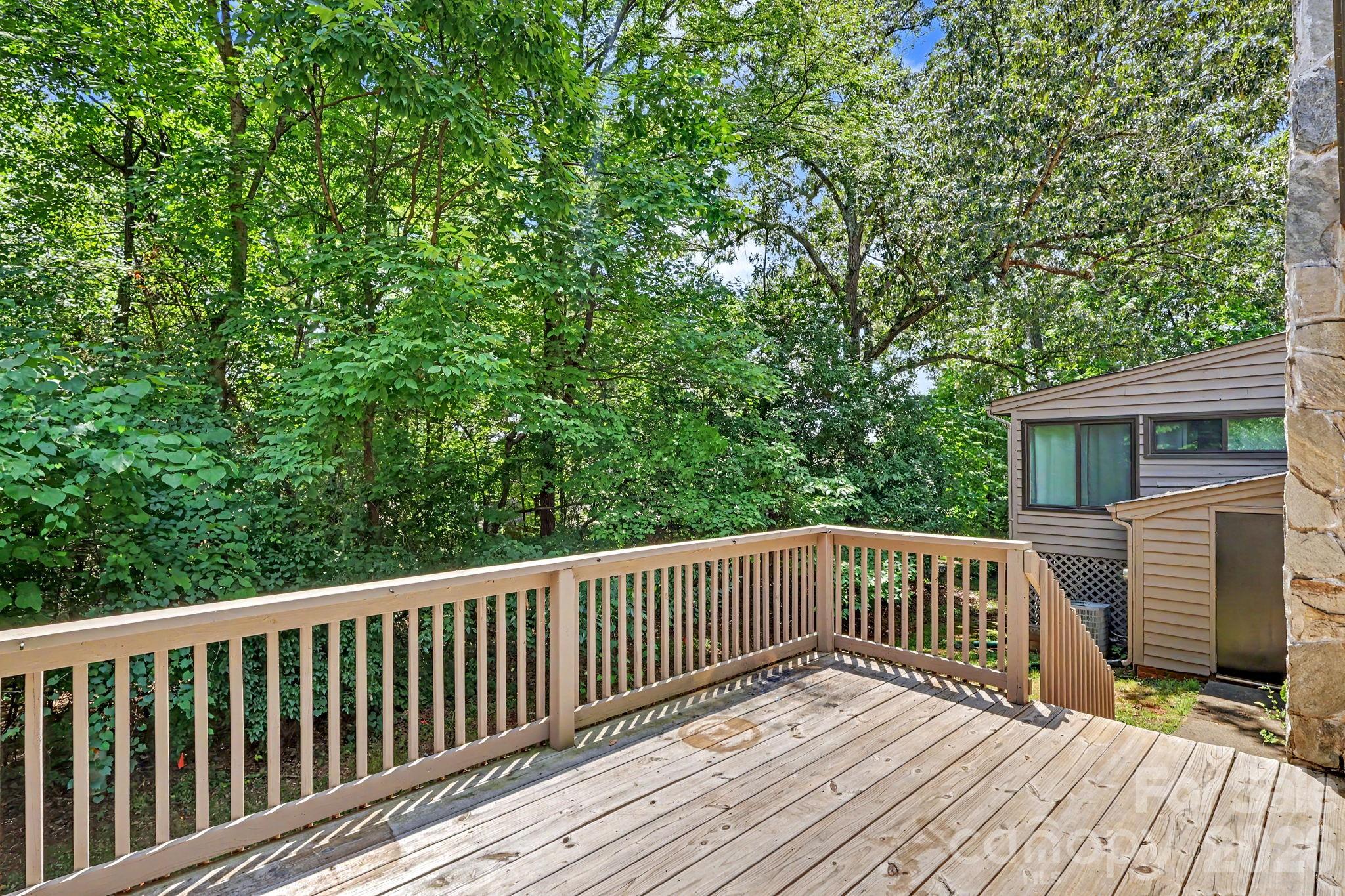 988 Cranberry Circle Property Photo 18