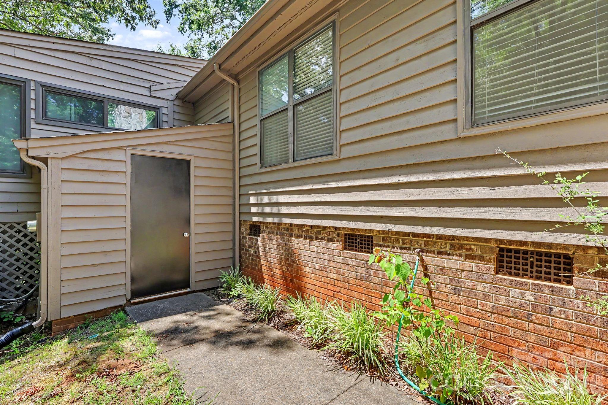 988 Cranberry Circle Property Photo 21