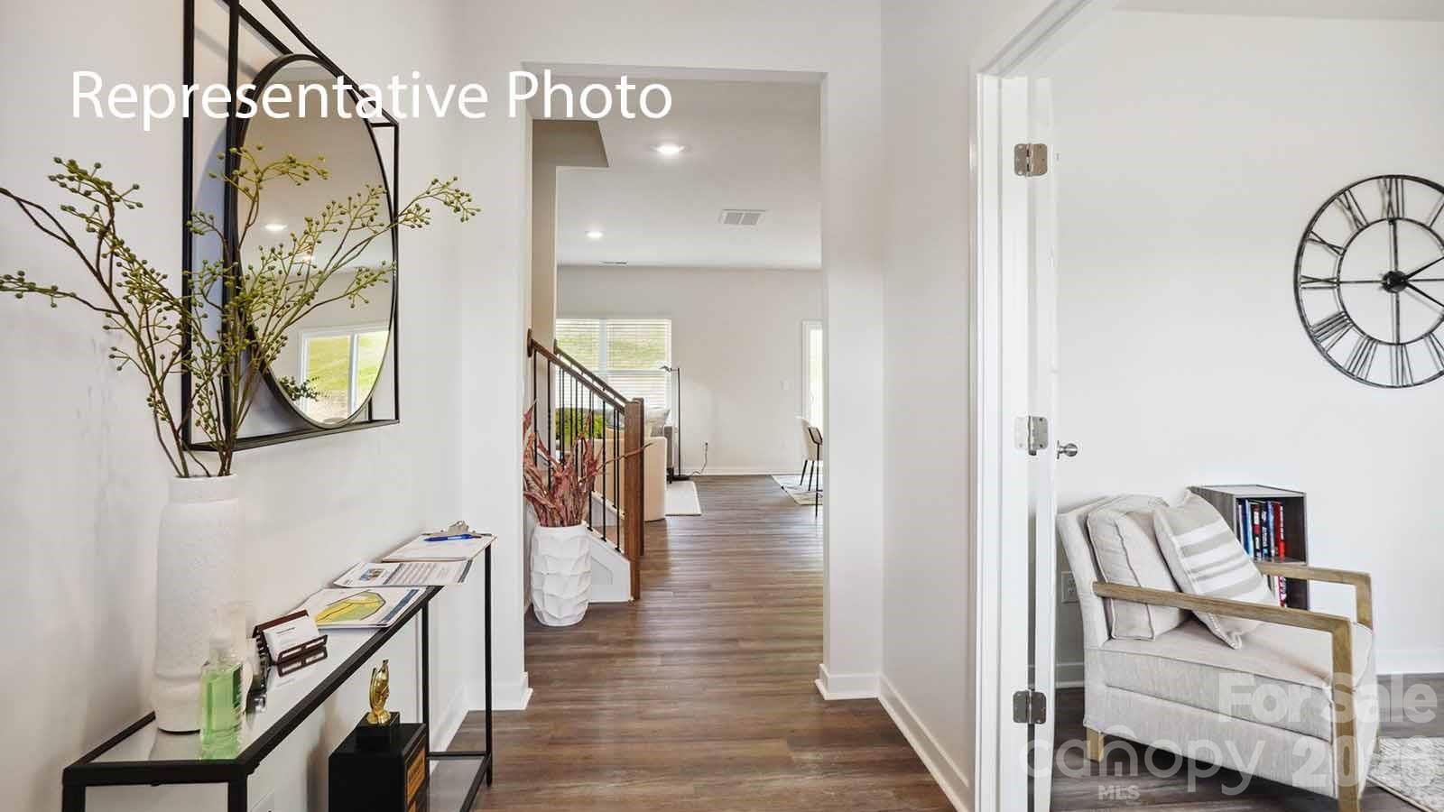 522 Brinkley Drive Property Photo 2