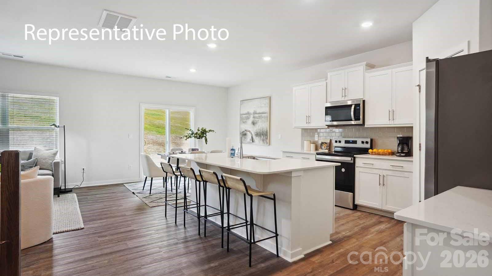522 Brinkley Drive Property Photo 8