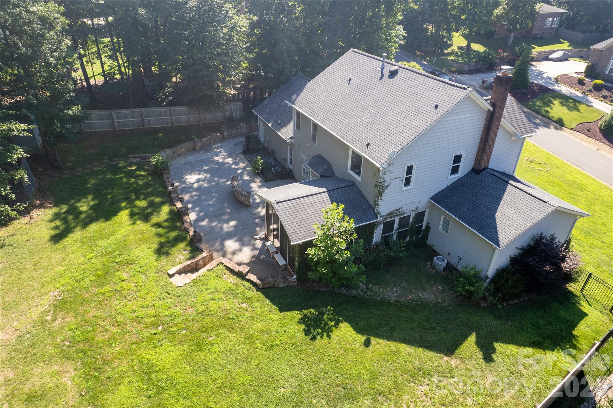 5010 Ardenwoods Drive Property Photo 2