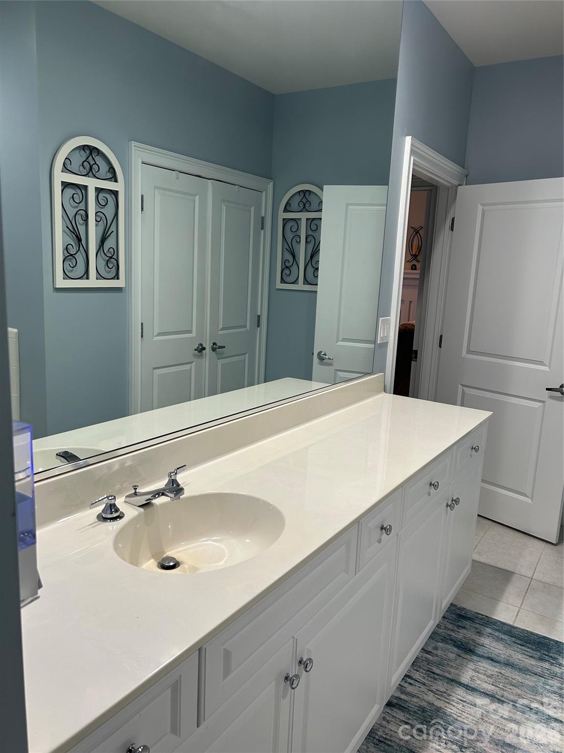 435 S Tryon Street 708 Property Photo 14