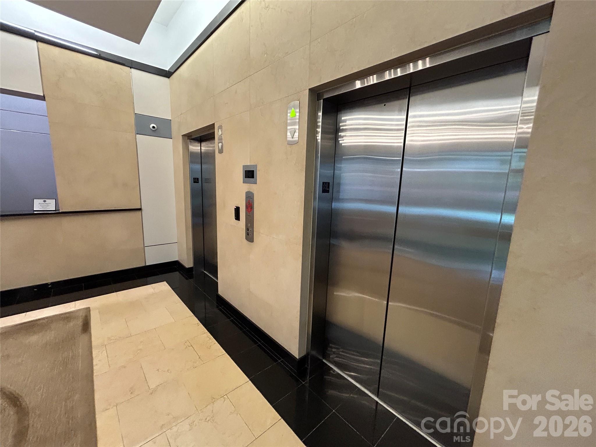 435 S Tryon Street 708 Property Photo 18