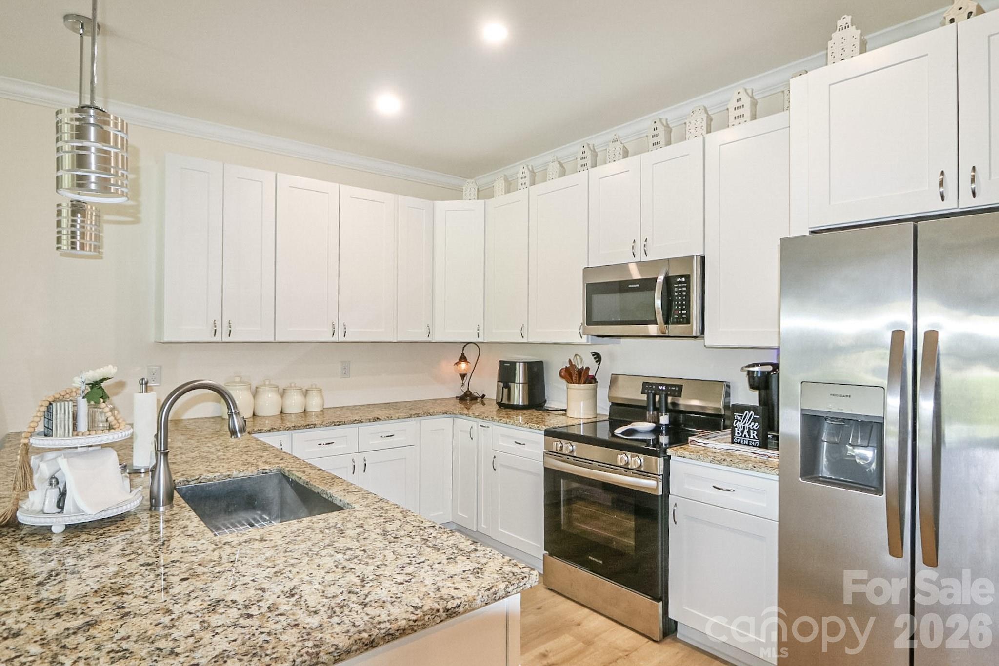 1307 Unifi Industrial Drive Property Photo 5