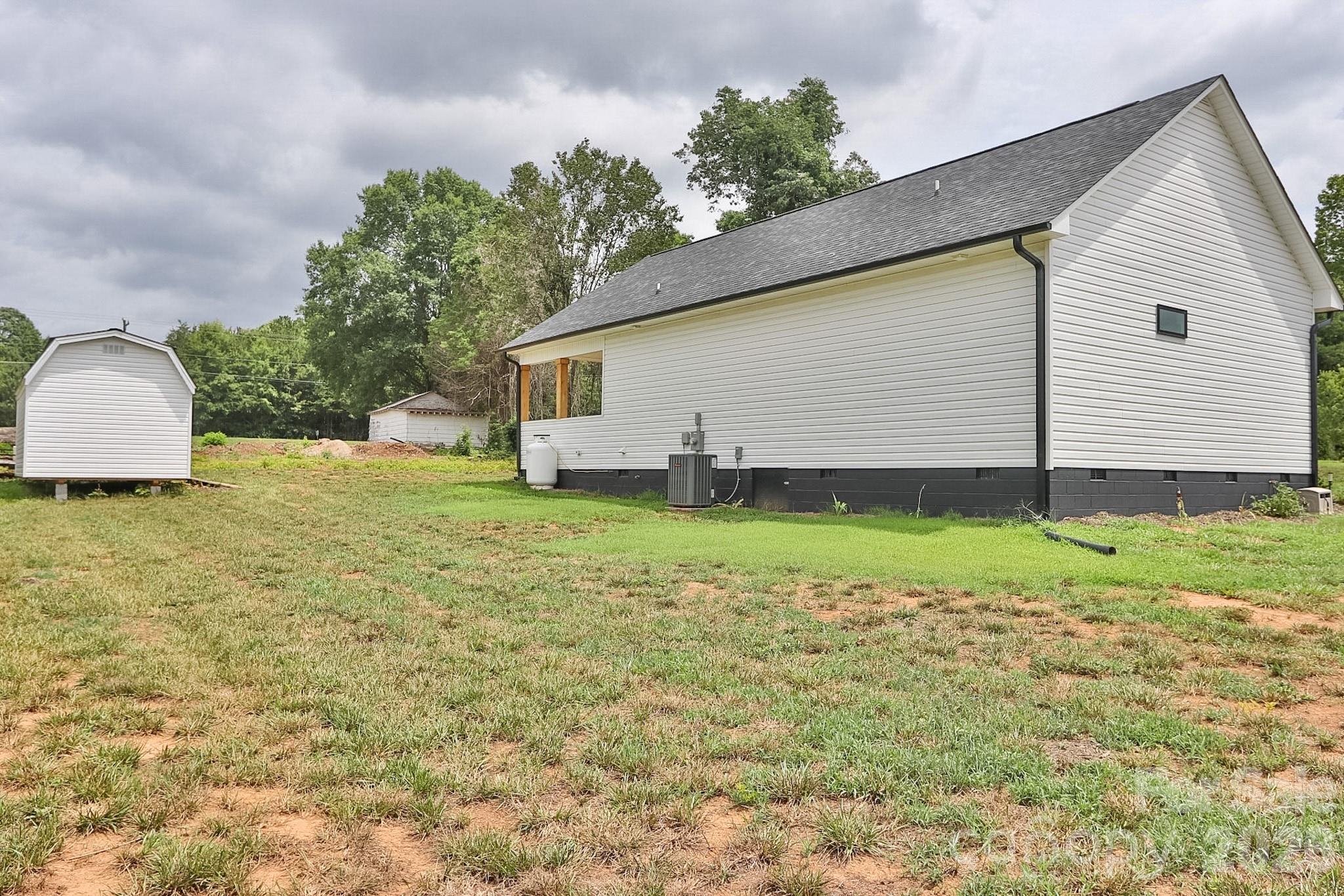1307 Unifi Industrial Drive Property Photo 32