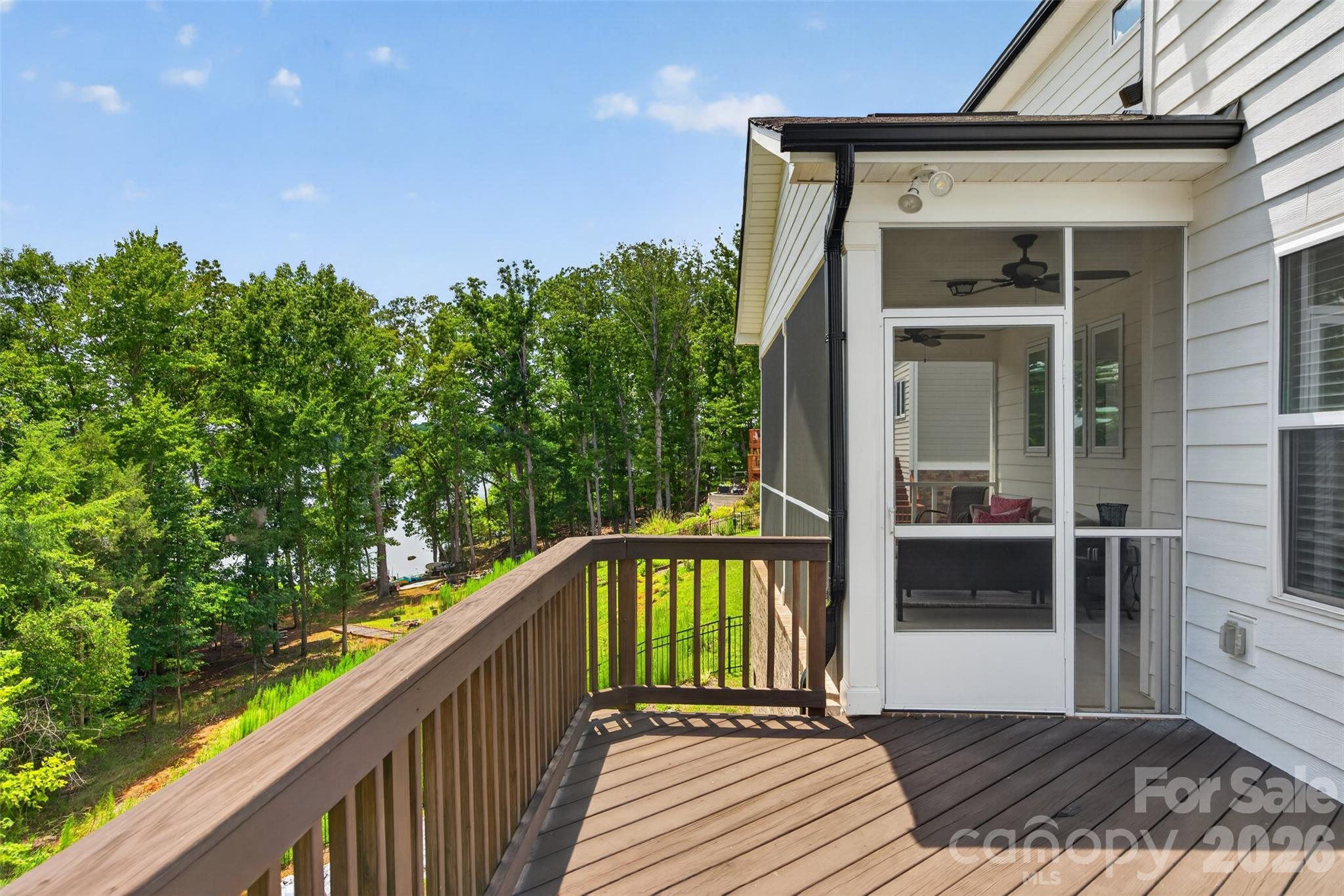 15241 Windward Lane Property Photo 13