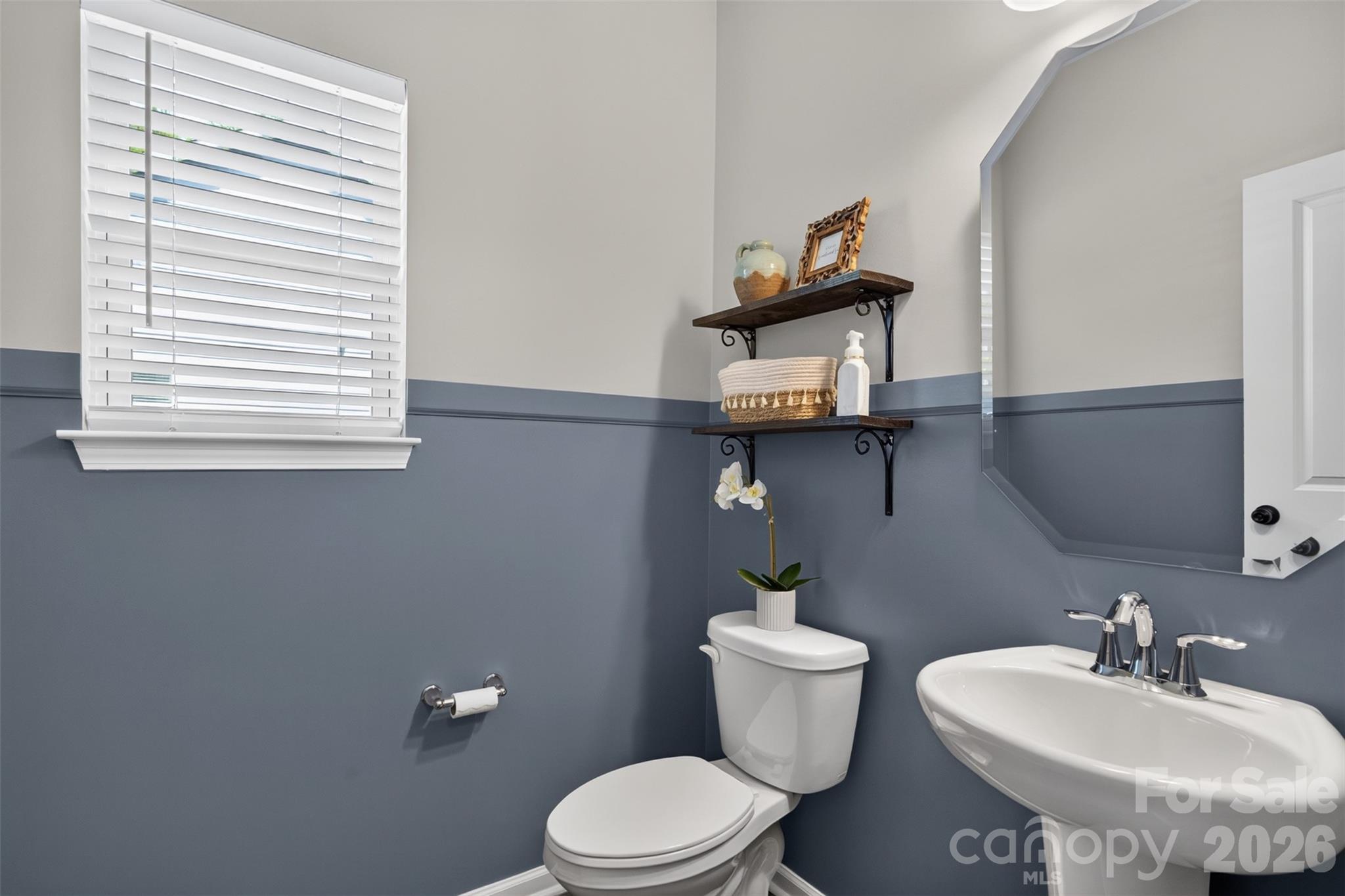 15241 Windward Lane Property Photo 17