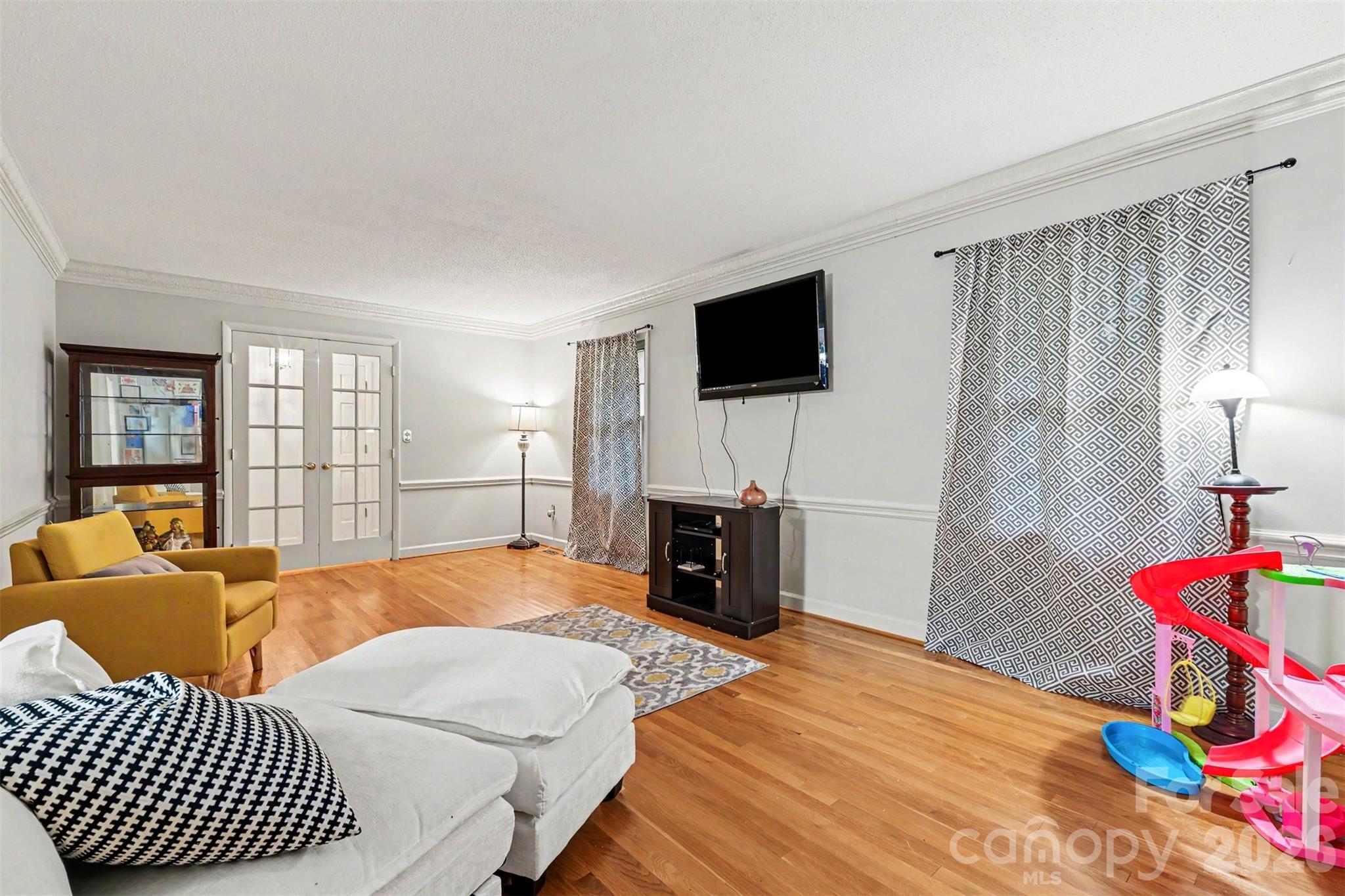 173 Hillcrest Avenue Property Photo 9
