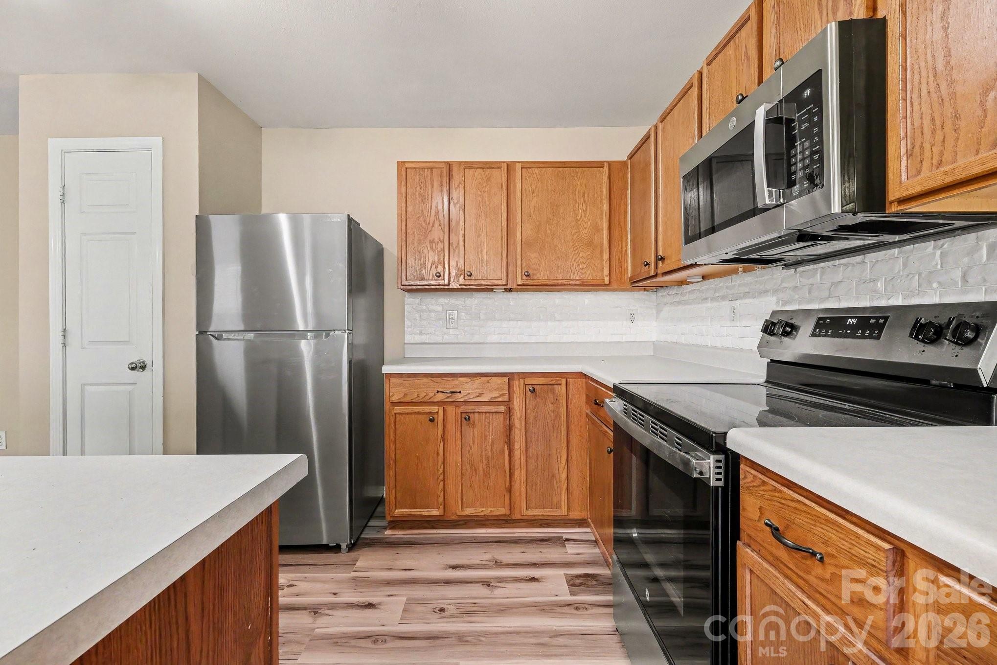 8607 Westhope Street Property Photo 11