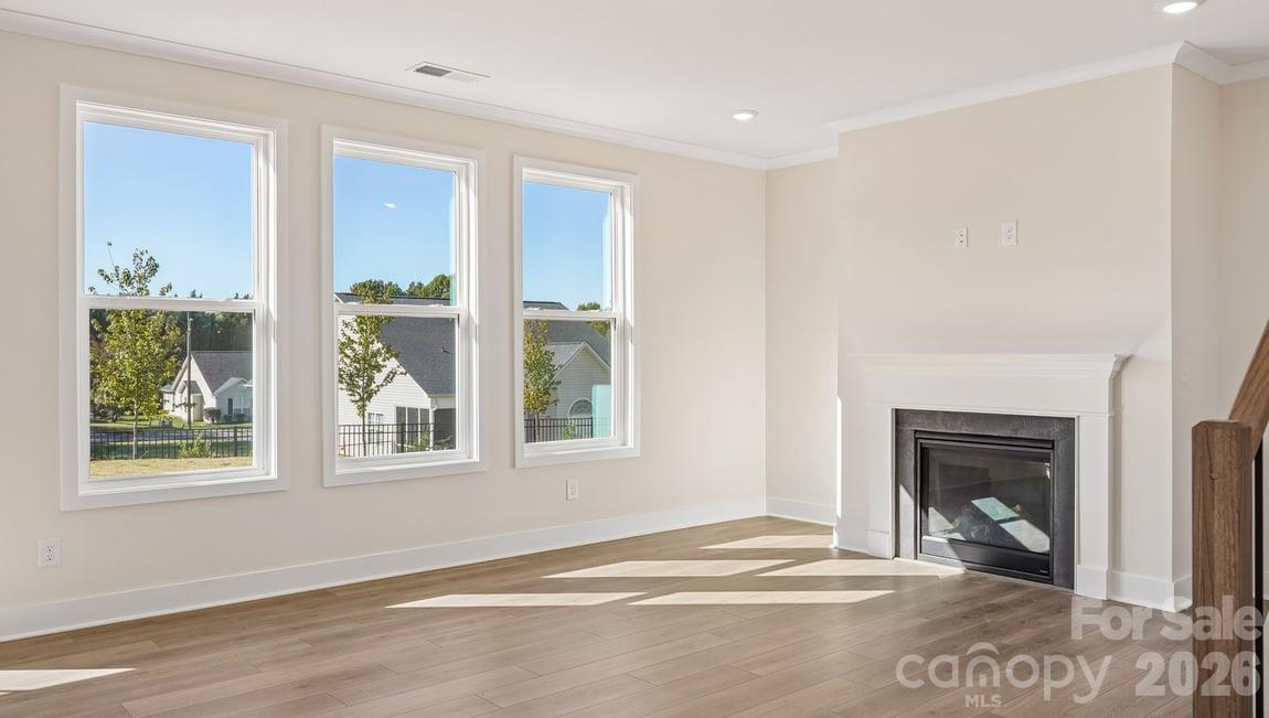 4255 Round Table Drive Property Photo 6