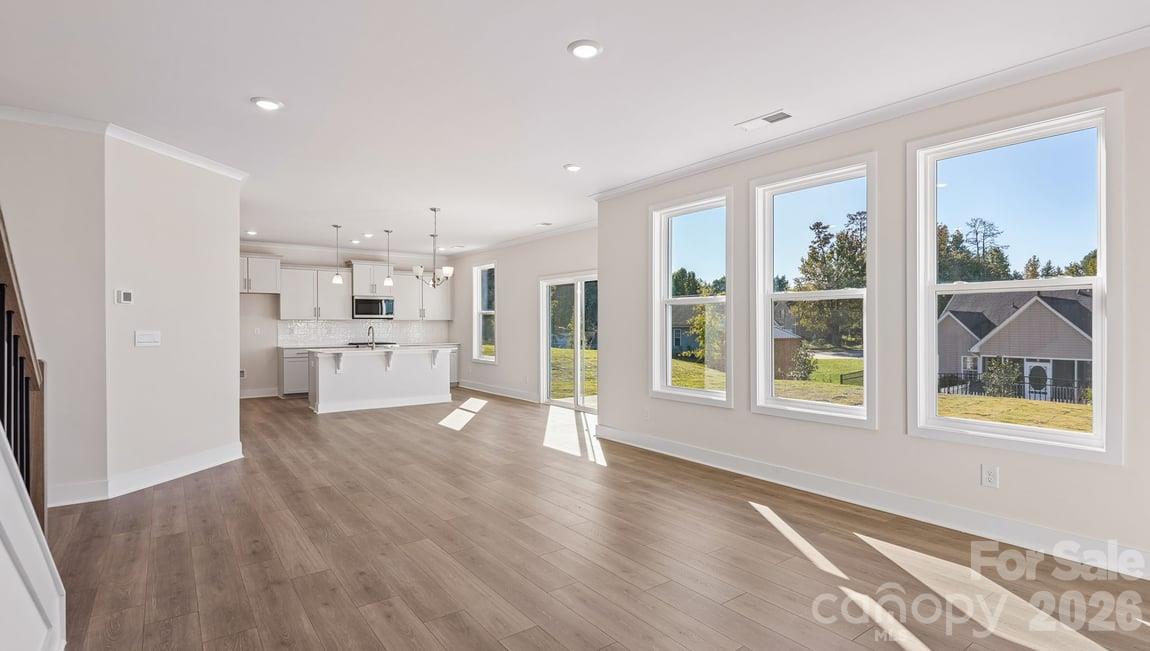 4255 Round Table Drive Property Photo 9