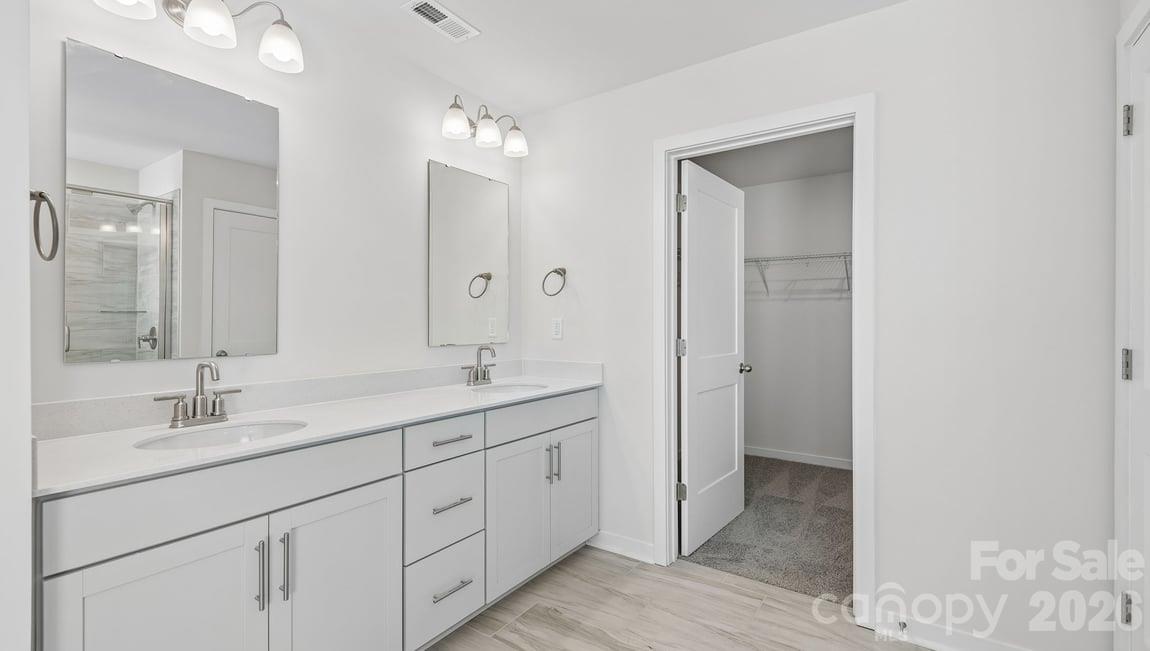 4255 Round Table Drive Property Photo 24