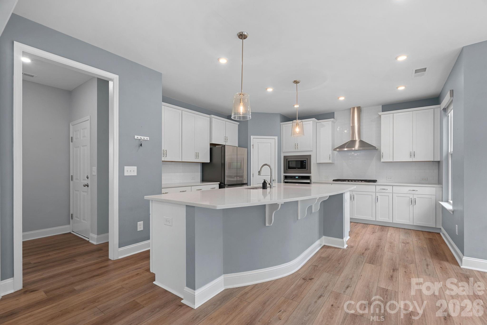 6608 Jepson Court Property Photo 9