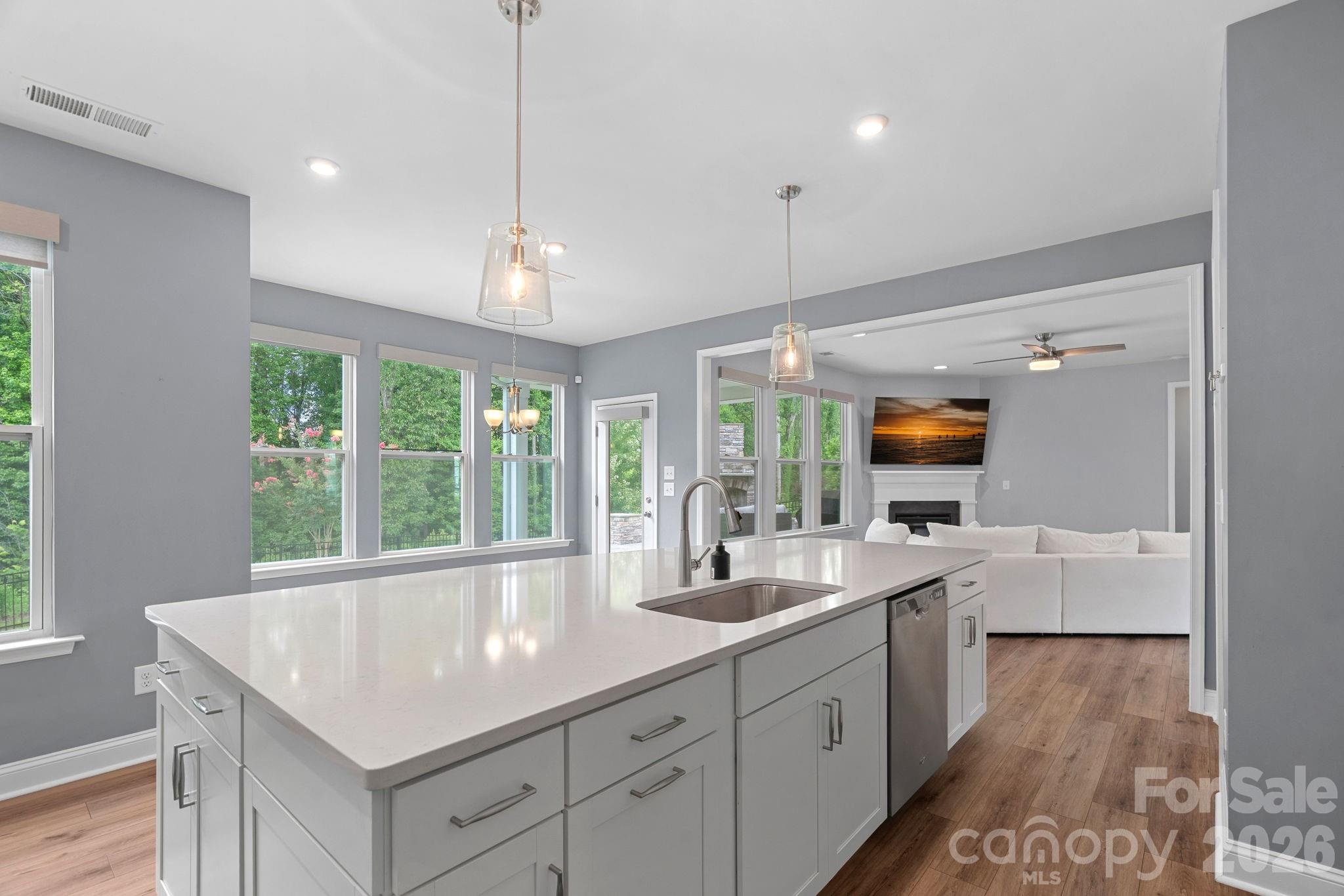 6608 Jepson Court Property Photo 13