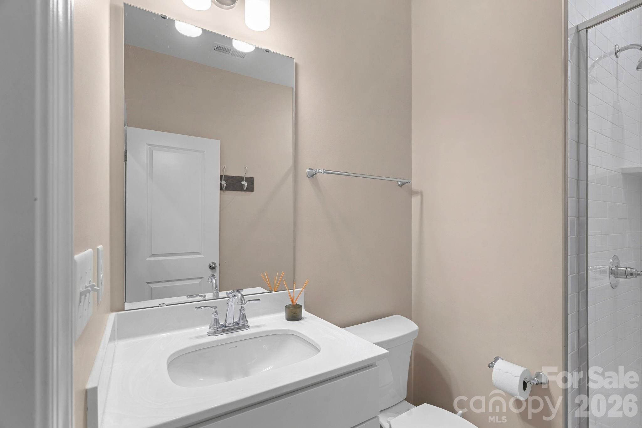 6608 Jepson Court Property Photo 16