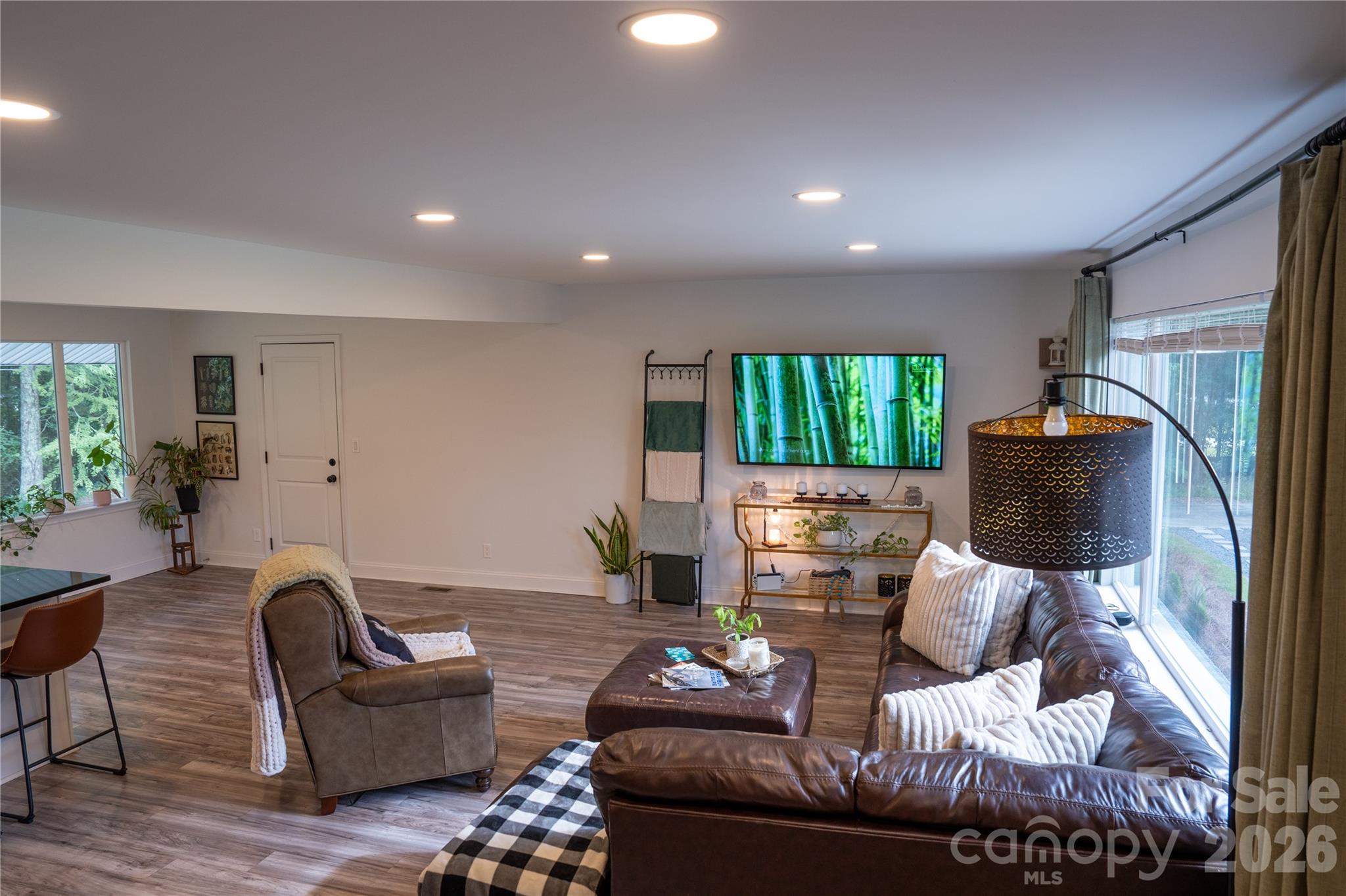 363 Rolling Ridge Road Property Photo 9