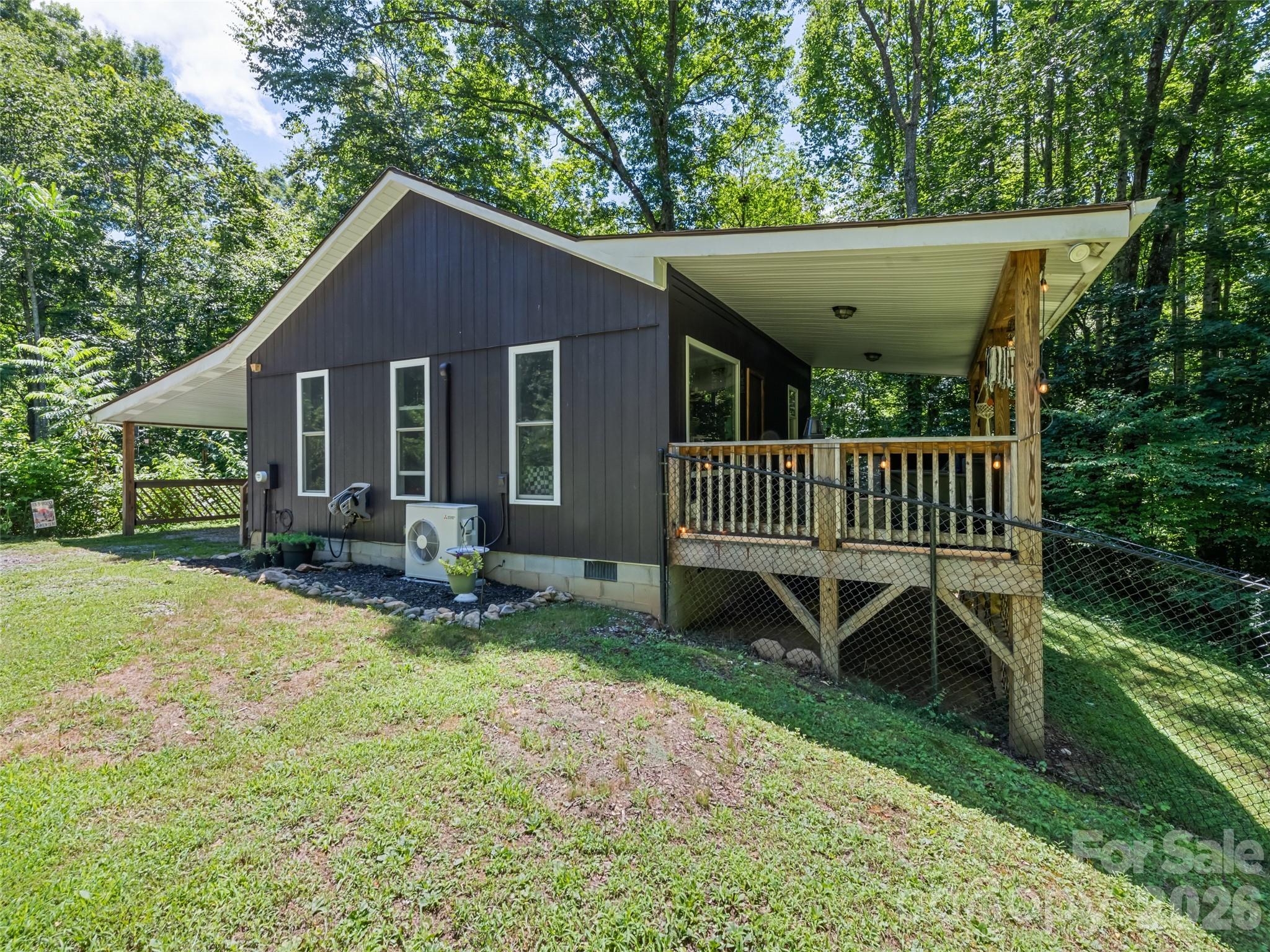 322 Mckinzie Place Property Photo 6