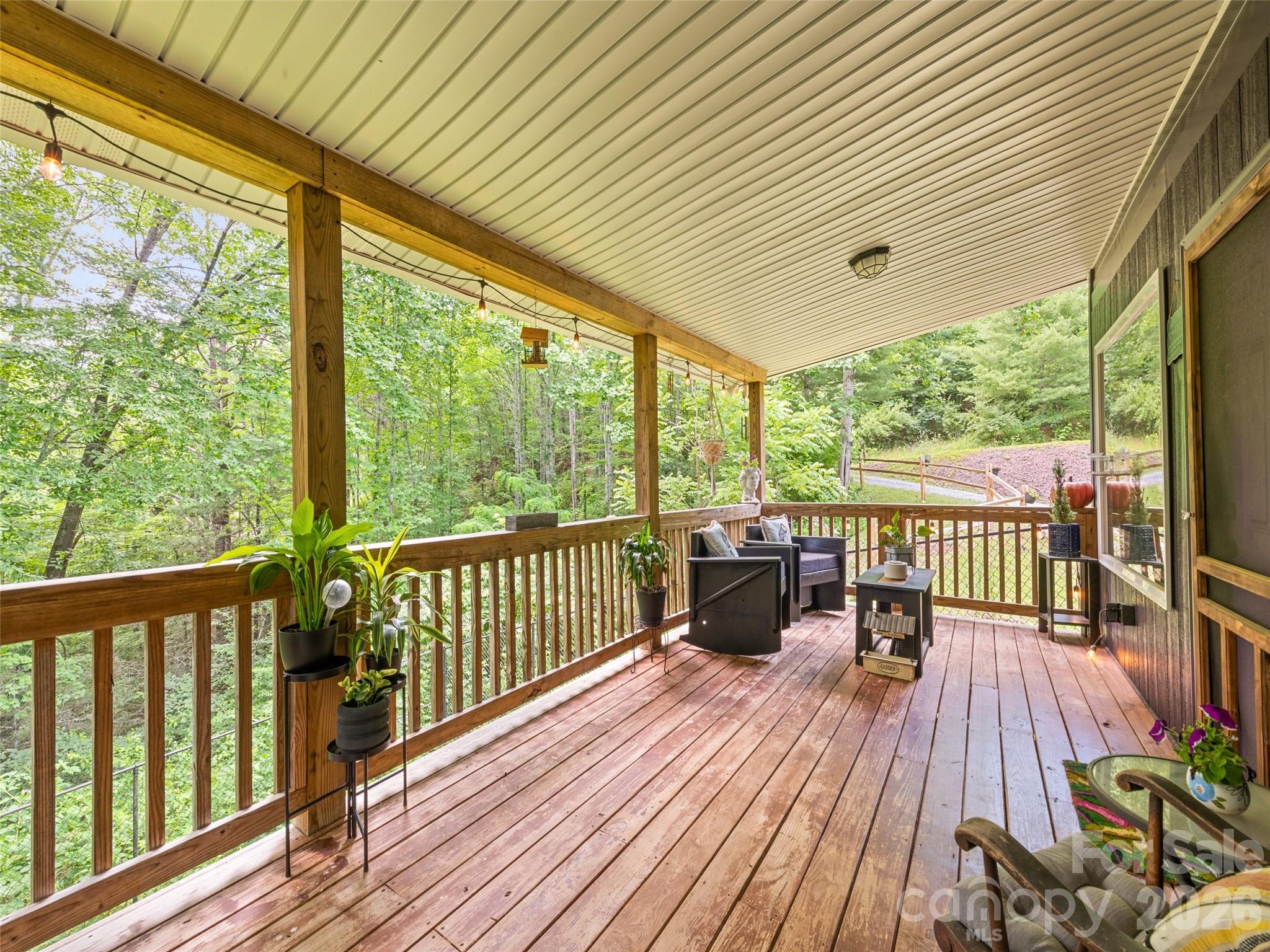 322 Mckinzie Place Property Photo 10