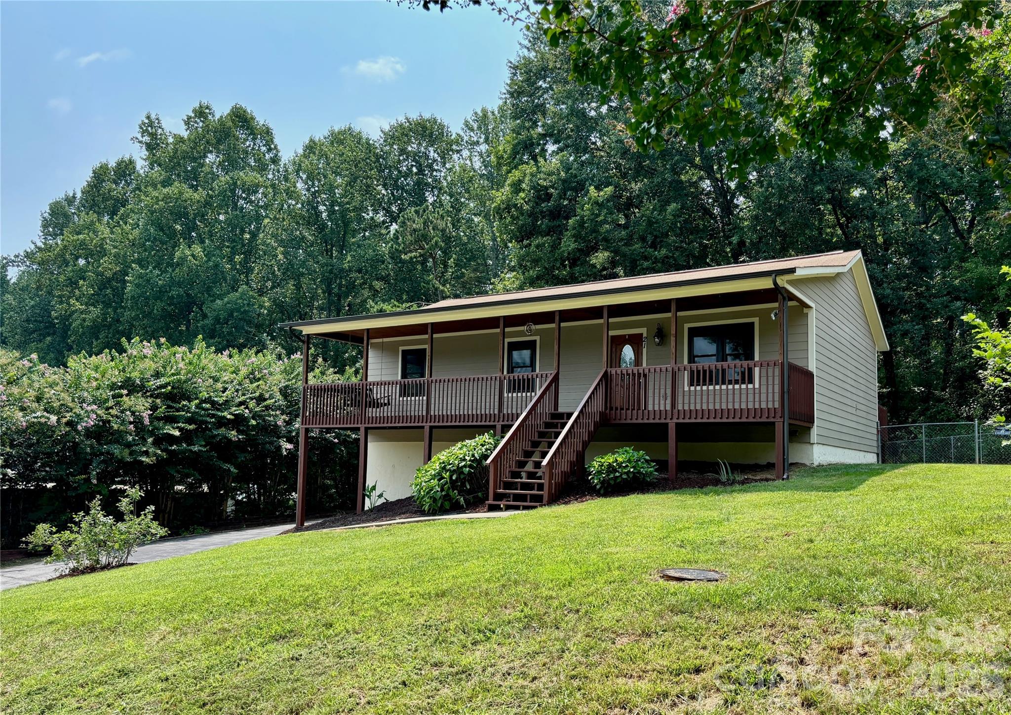 21 Ashwood Drive Property Photo 1