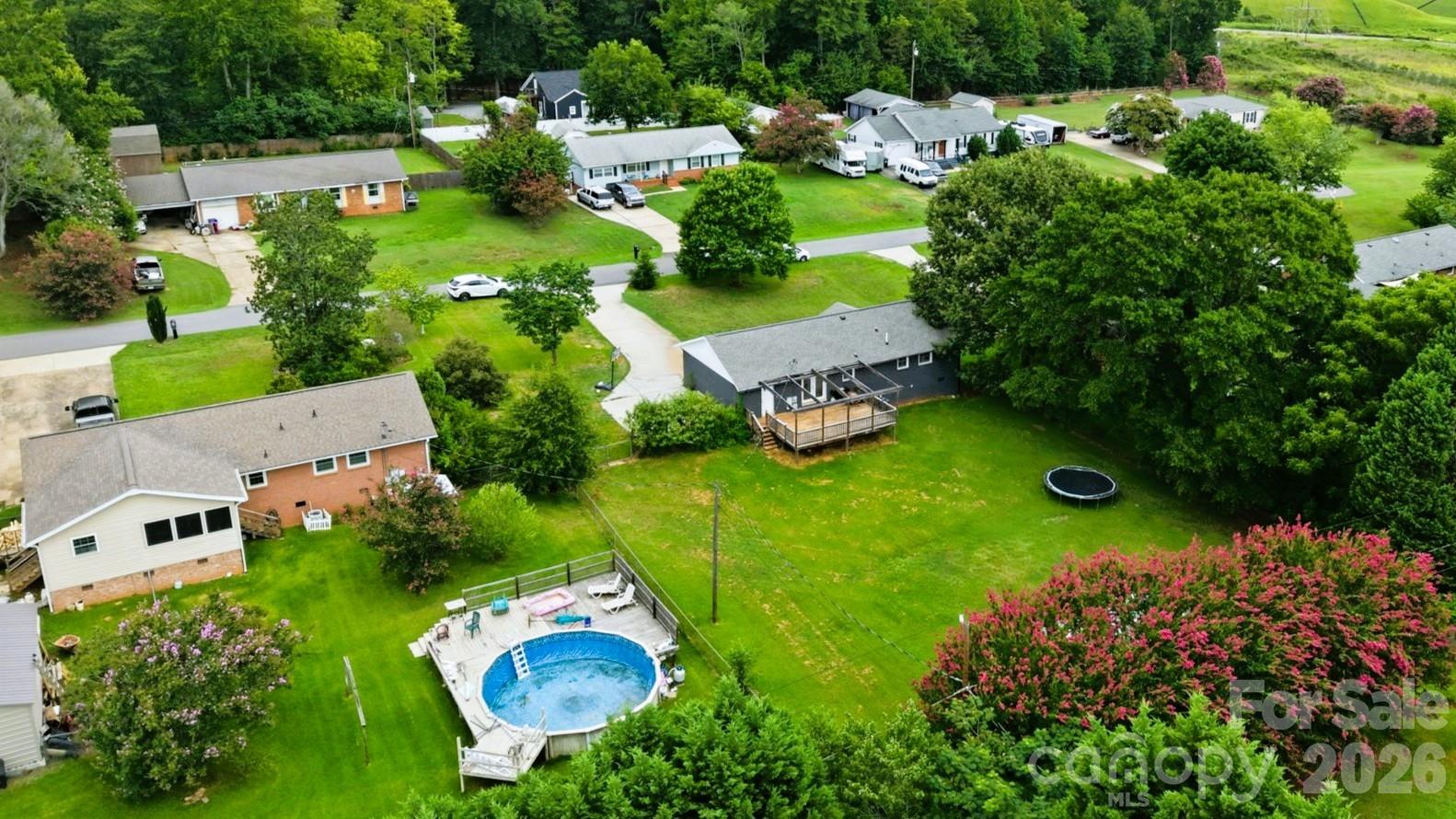 131 Midwood Lane Property Photo 11