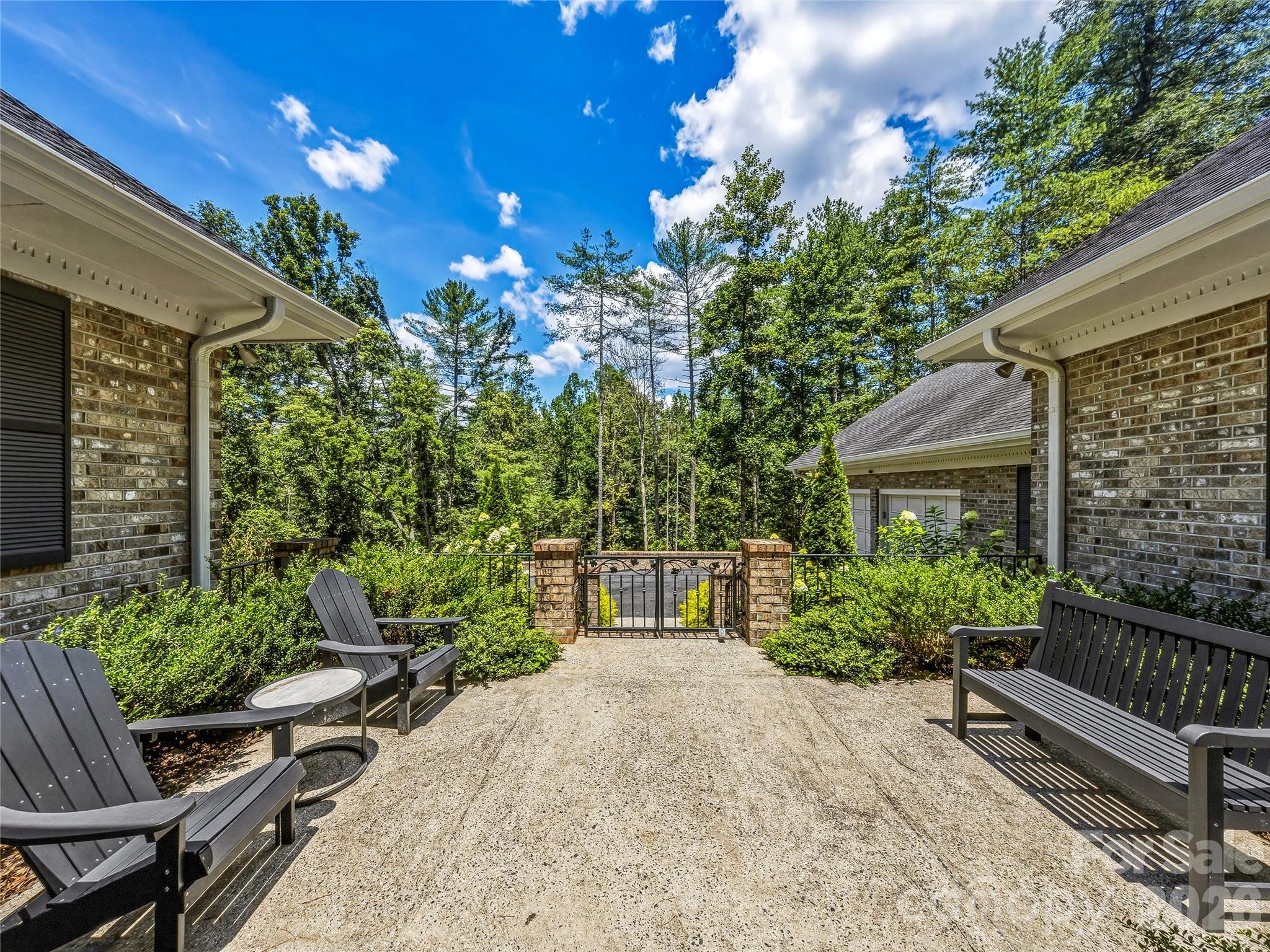4 Hemlock Road Property Photo 5