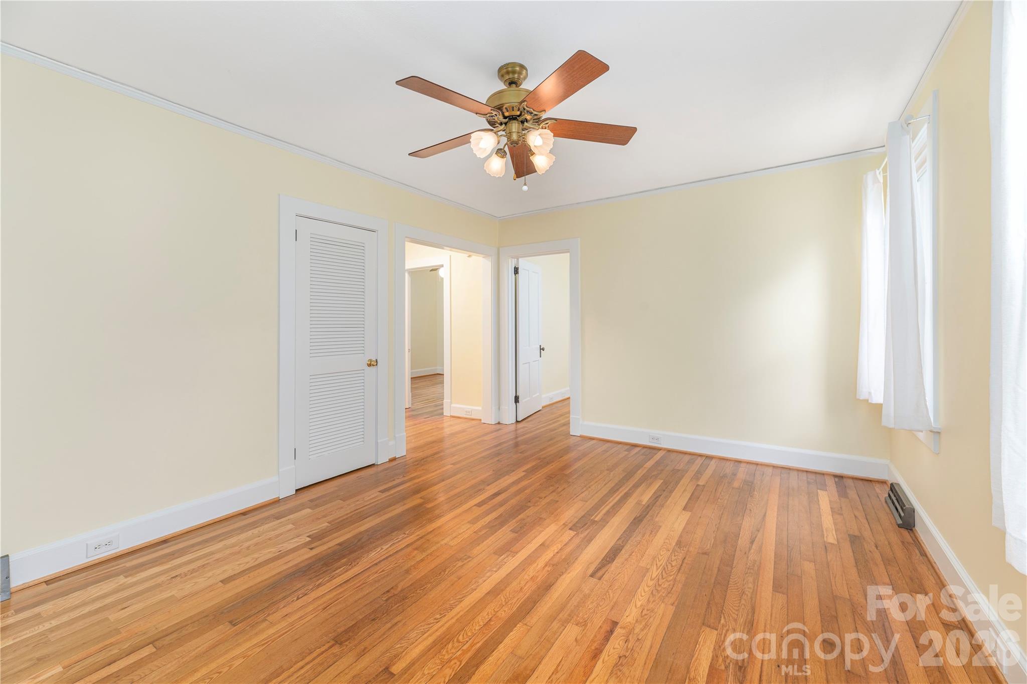 3 Enka Oak Street Property Photo 7