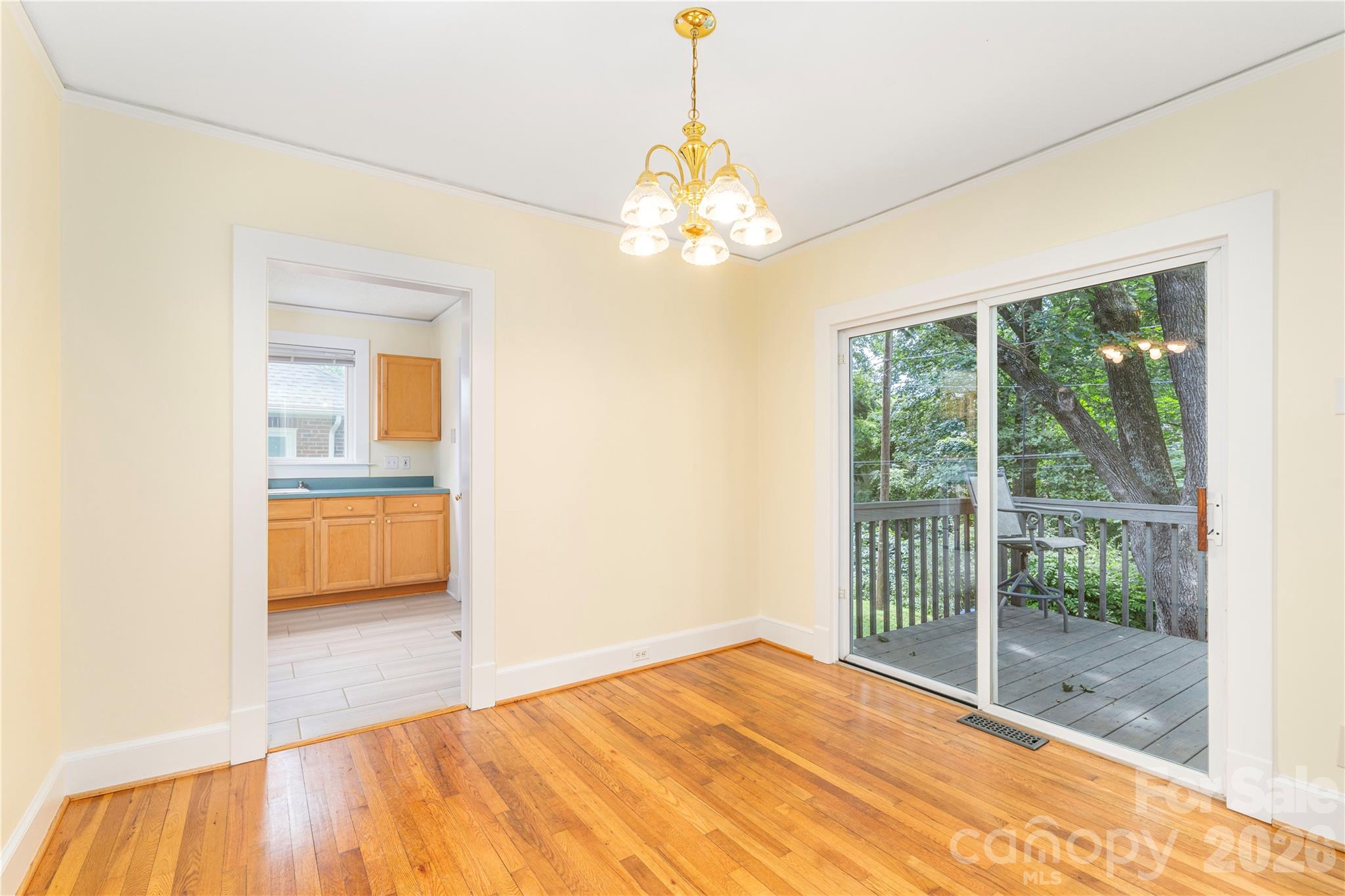 3 Enka Oak Street Property Photo 12