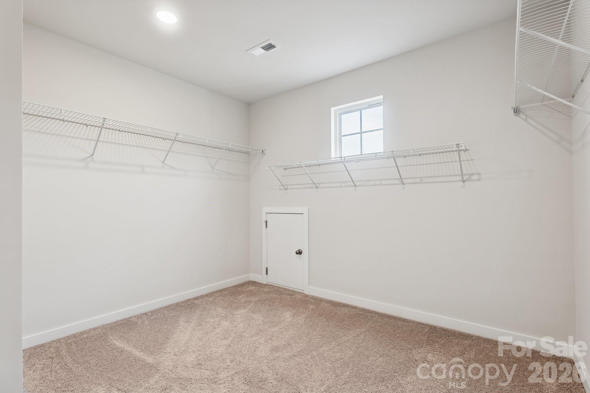 2748 Blue Sky Meadows Drive Property Photo 22