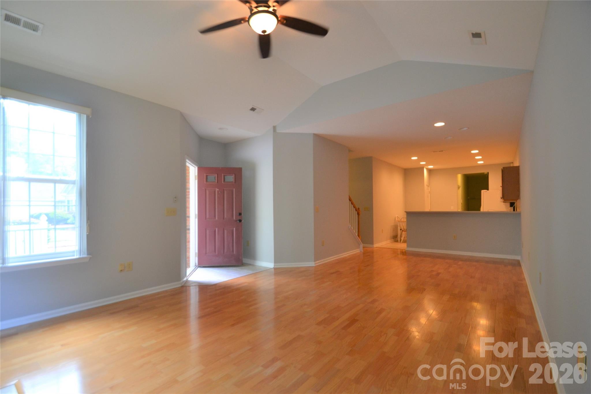 8035 Sultana Circle Property Photo 5