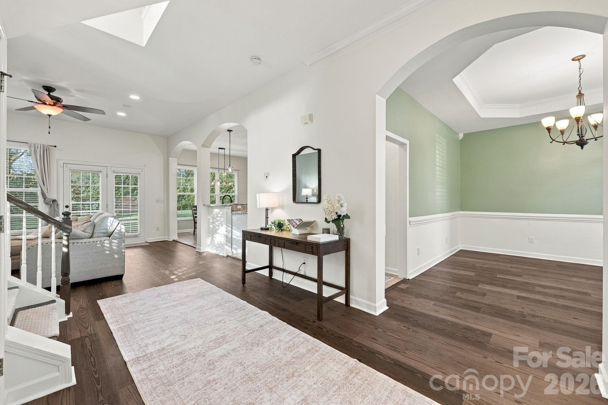5601 Underwood Avenue Property Photo 8