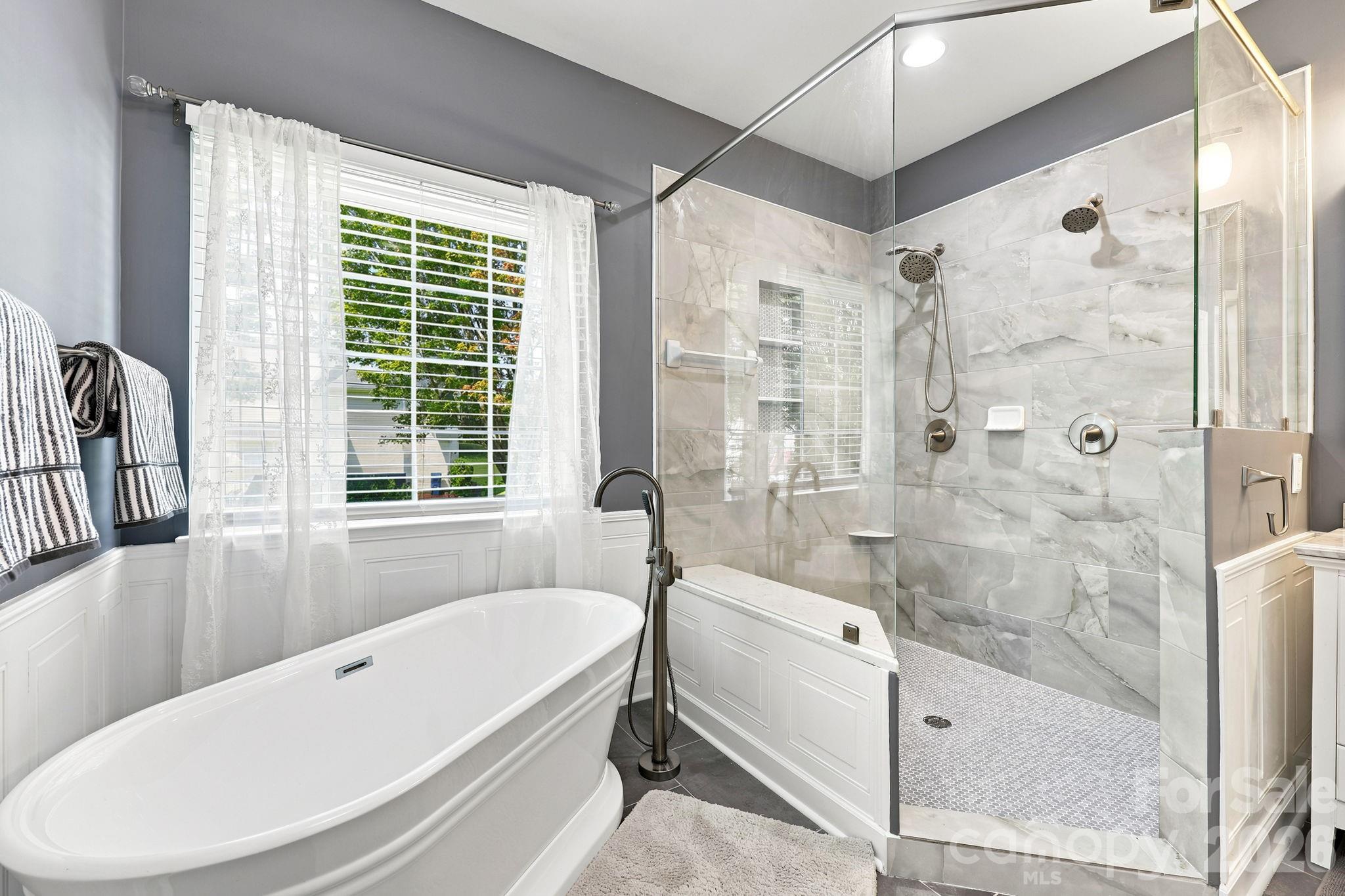 5601 Underwood Avenue Property Photo 24