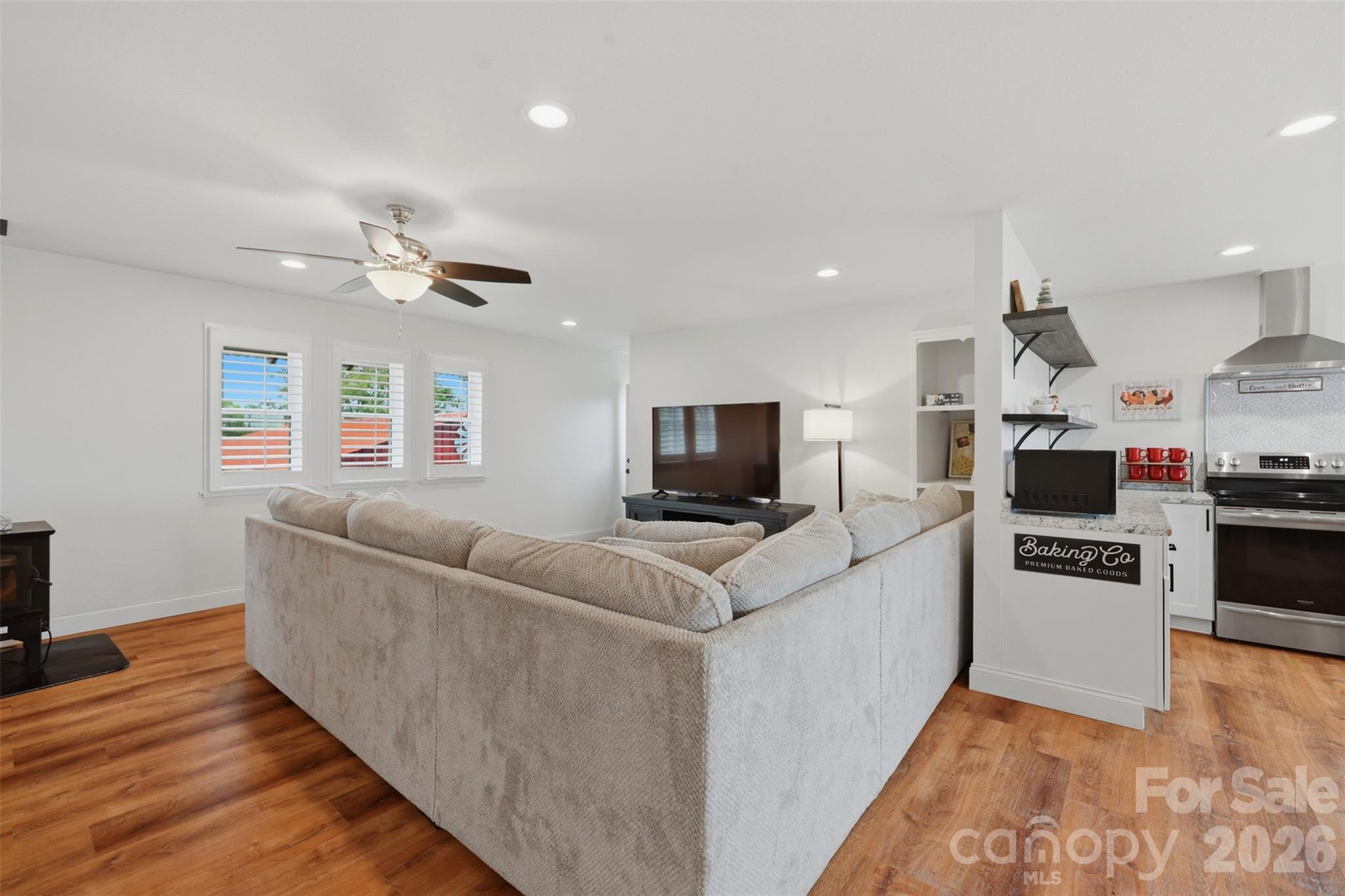 1127 Black Oak Ridge Road Property Photo 6