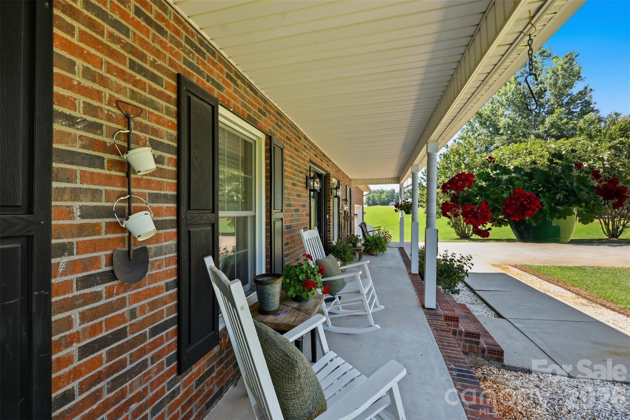 250 Millennium Drive Property Photo 9