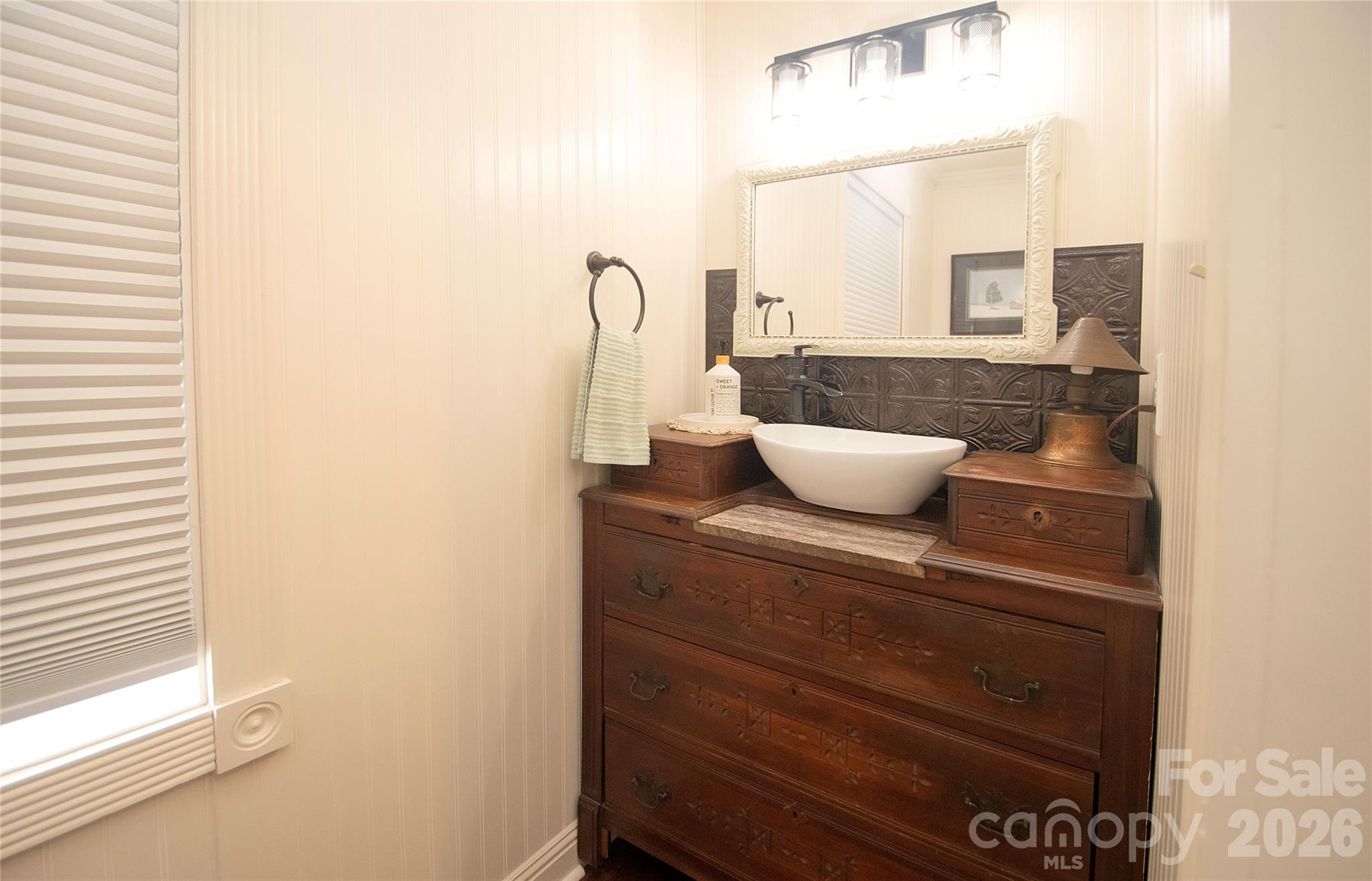 8301 Abercorn Lane Property Photo 18