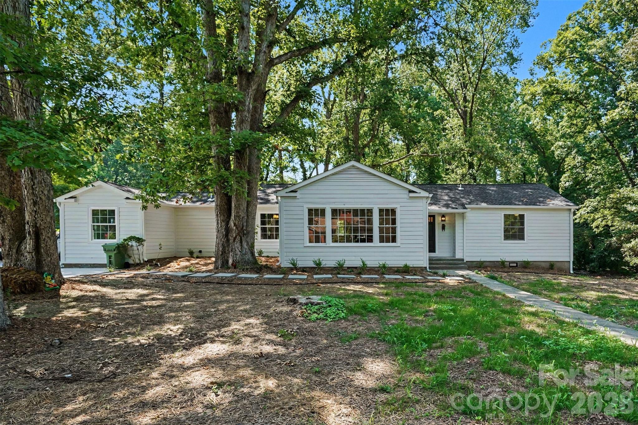 601 Marion Sims Drive Property Photo 1