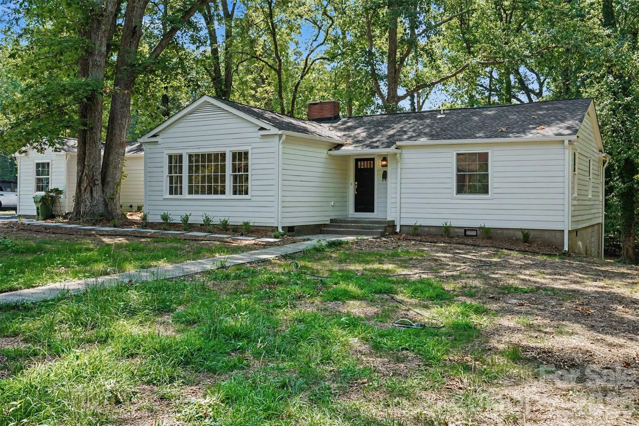 601 Marion Sims Drive Property Photo 2